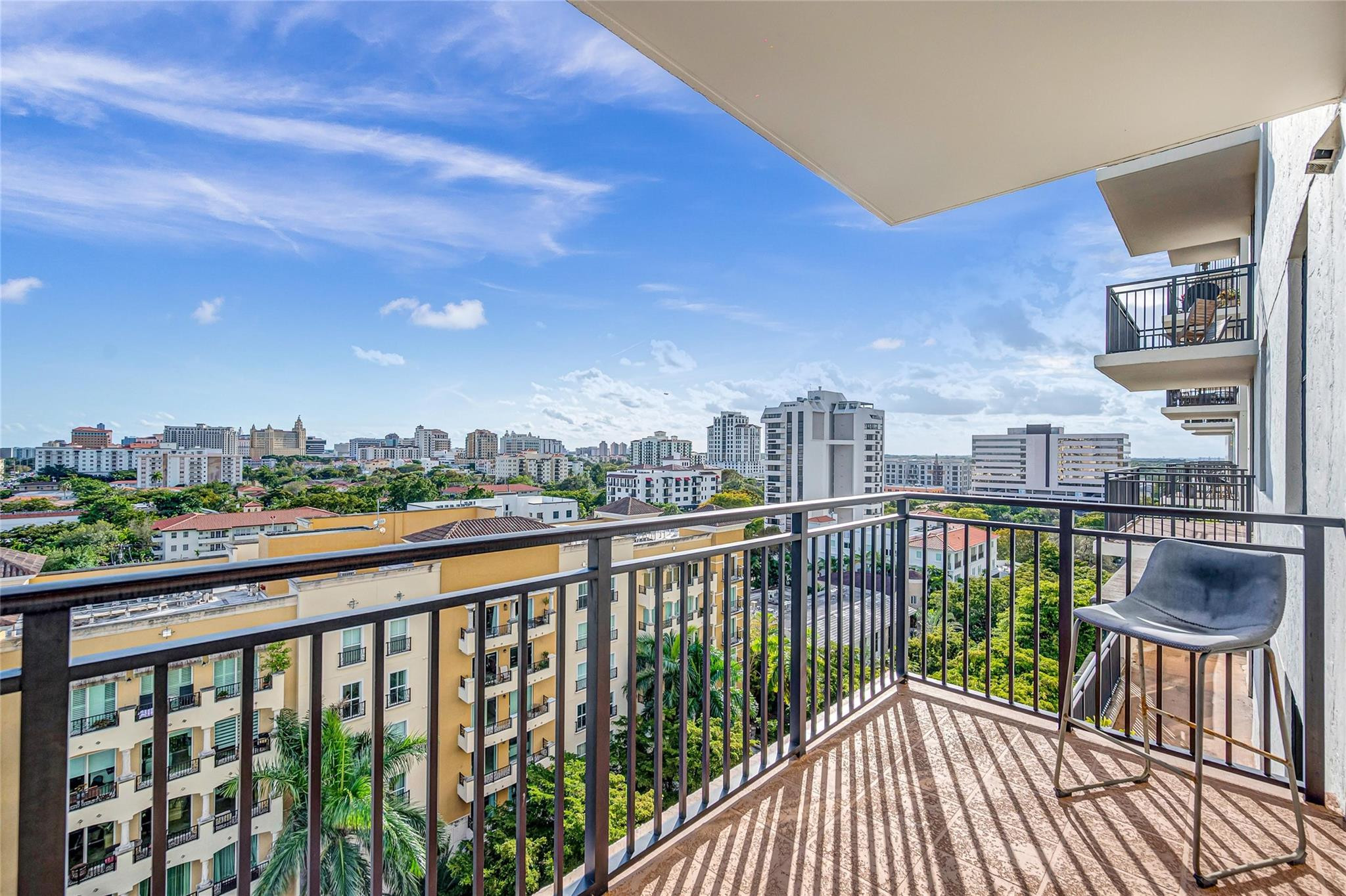 888 S Douglas Rd 906