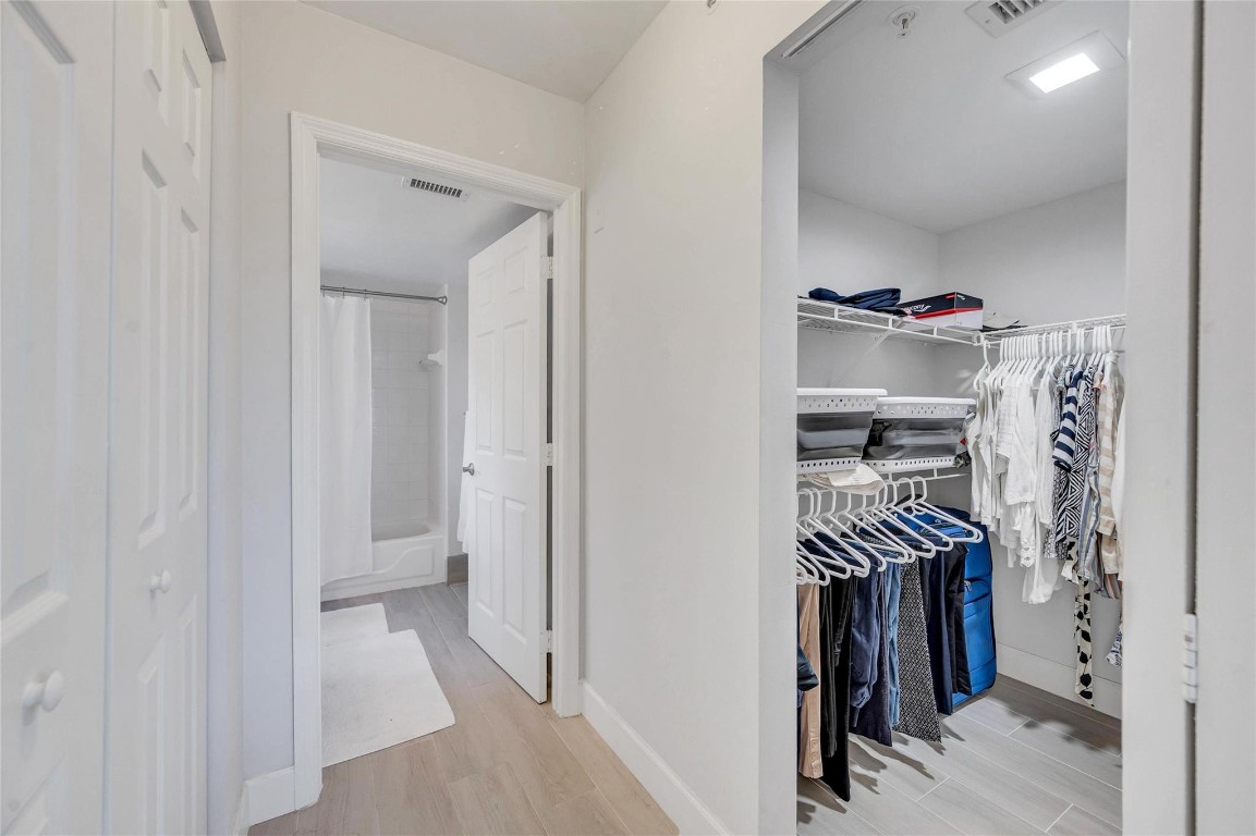 2119 SE 10th Ave 907