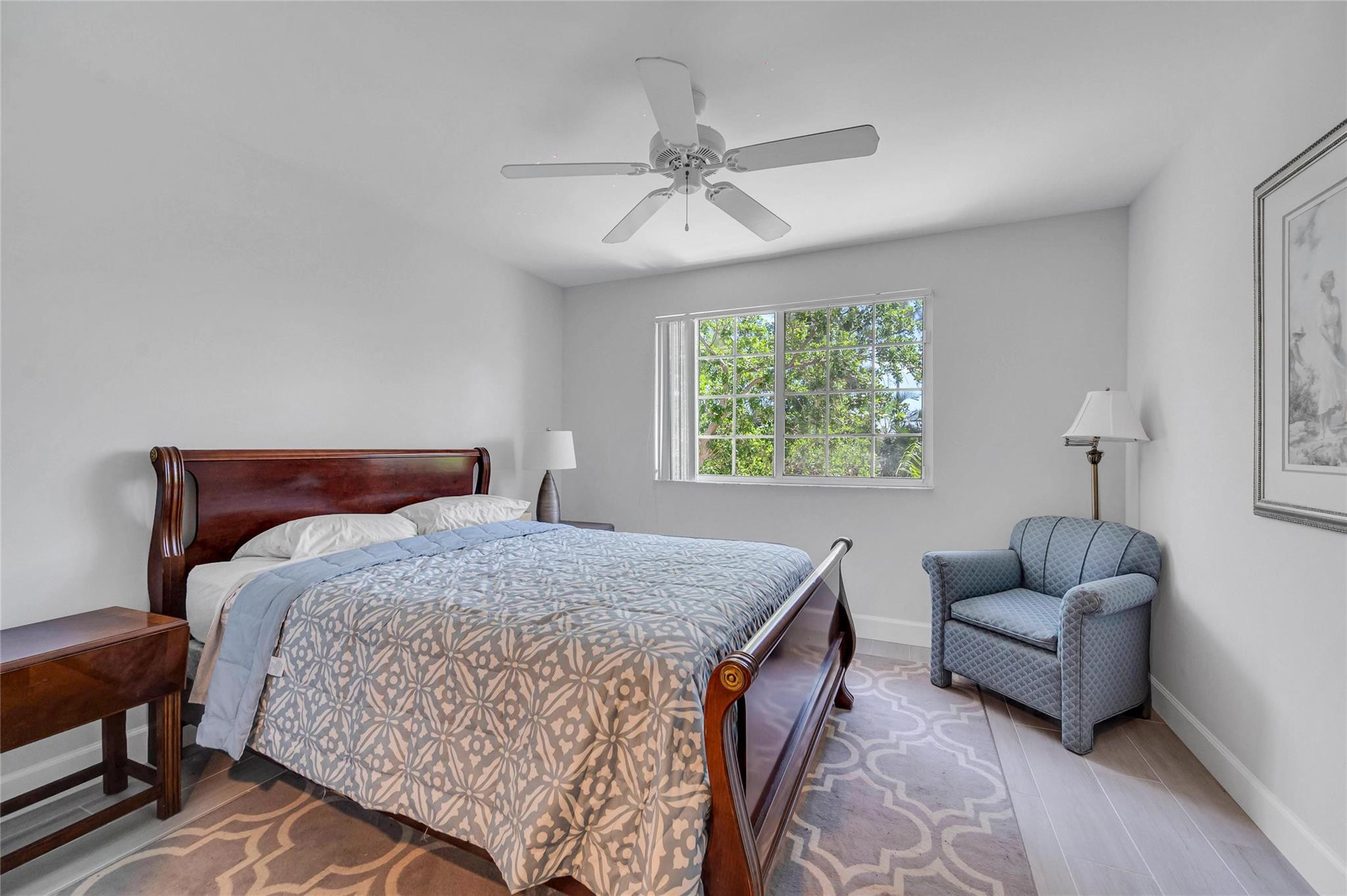 2119 SE 10th Ave 907