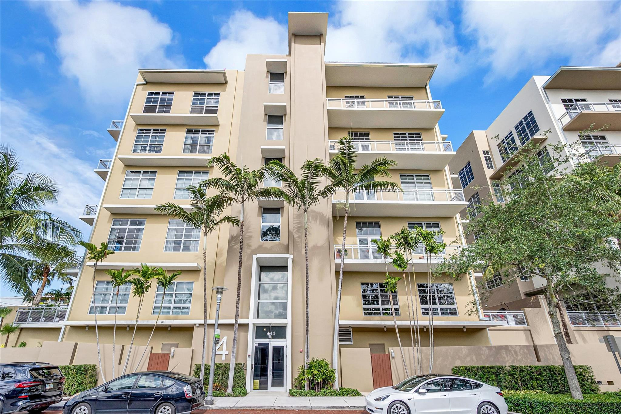 444 NW 1st Ave 301
