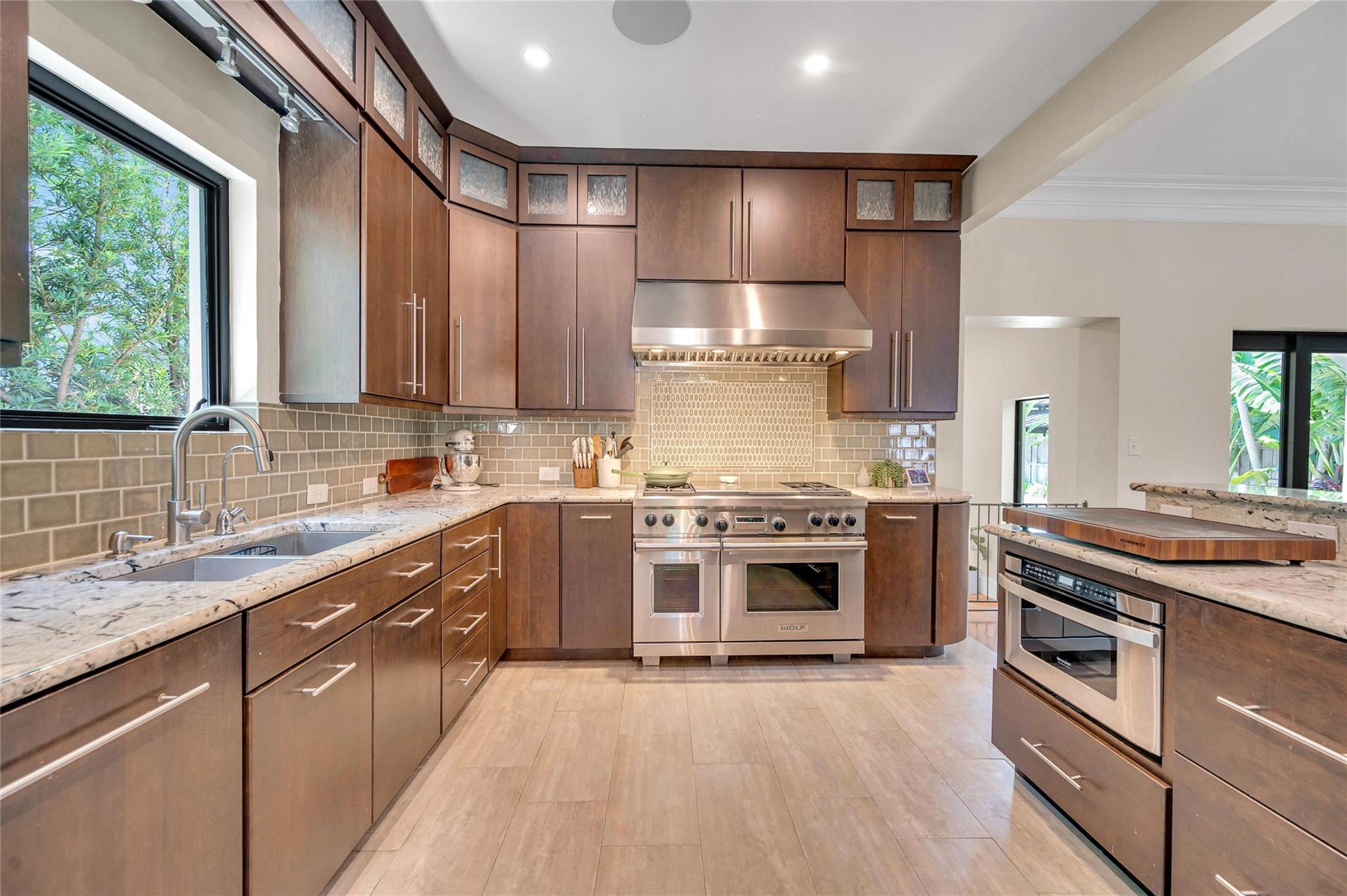 537 NE 13th Ave
