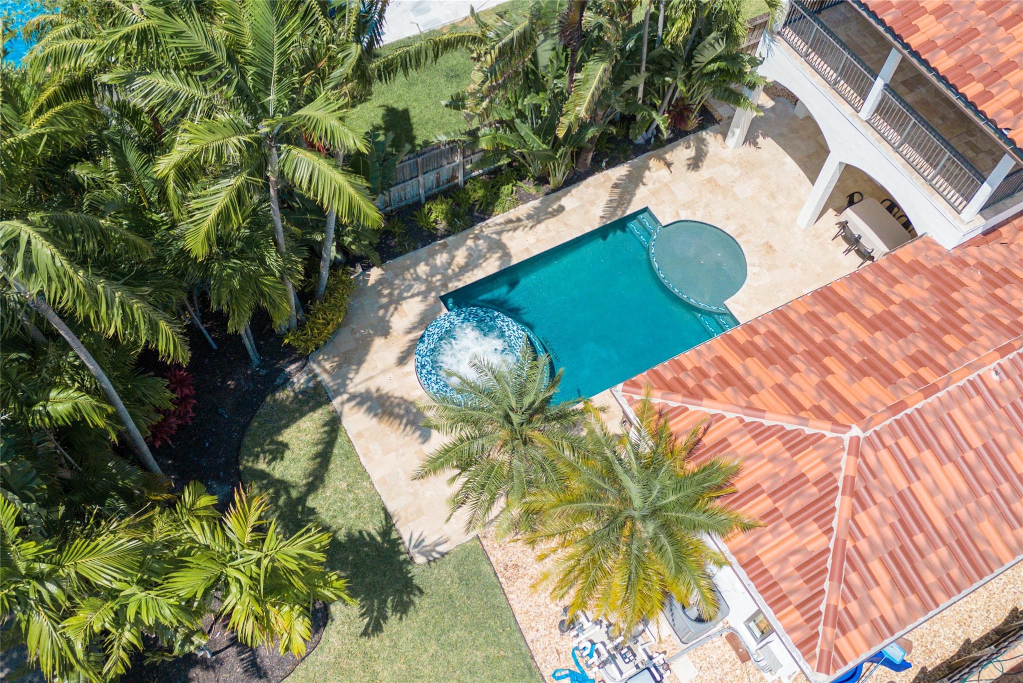 537 NE 13th Ave