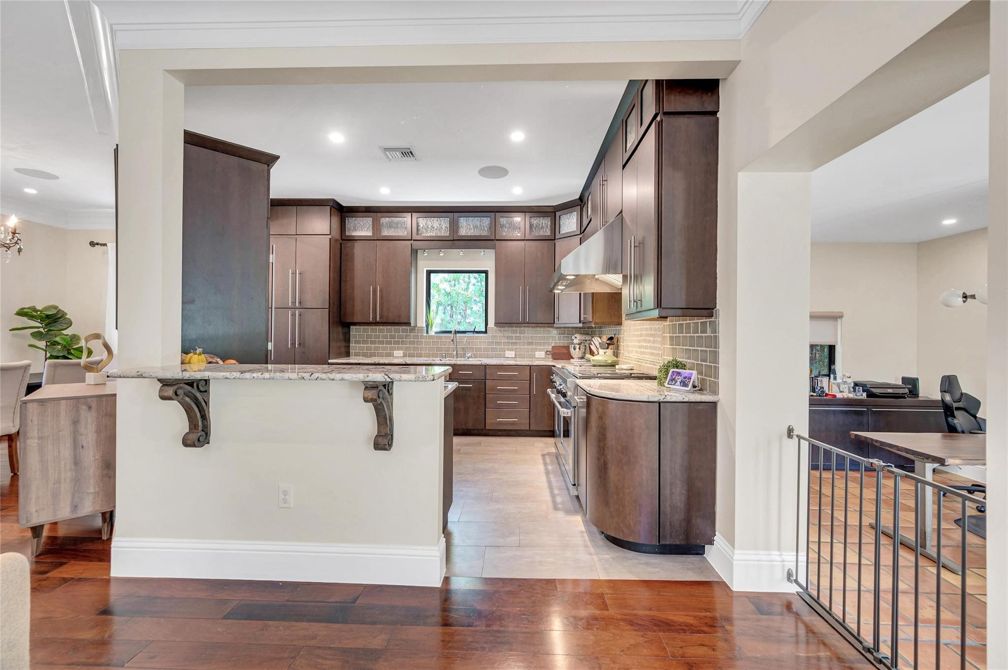 537 NE 13th Ave