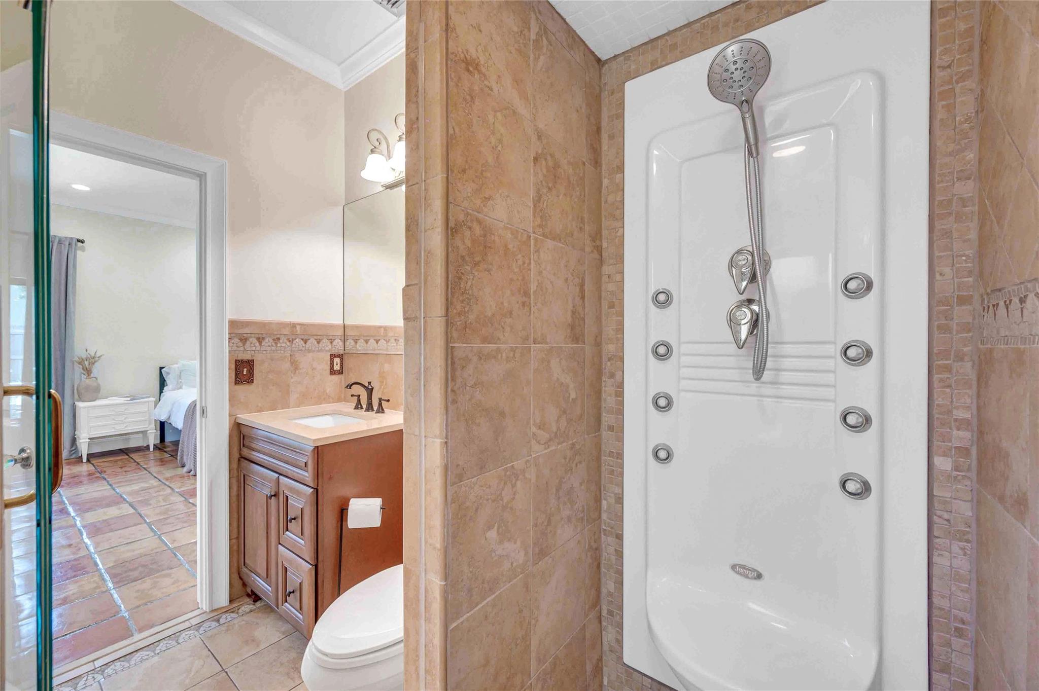537 NE 13th Ave