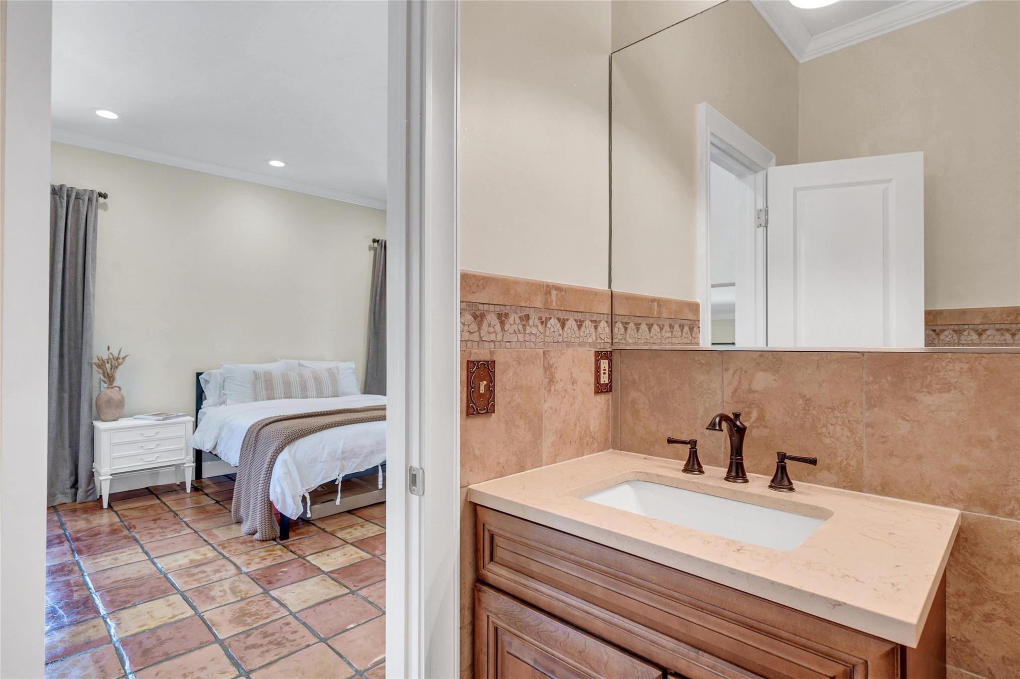 537 NE 13th Ave