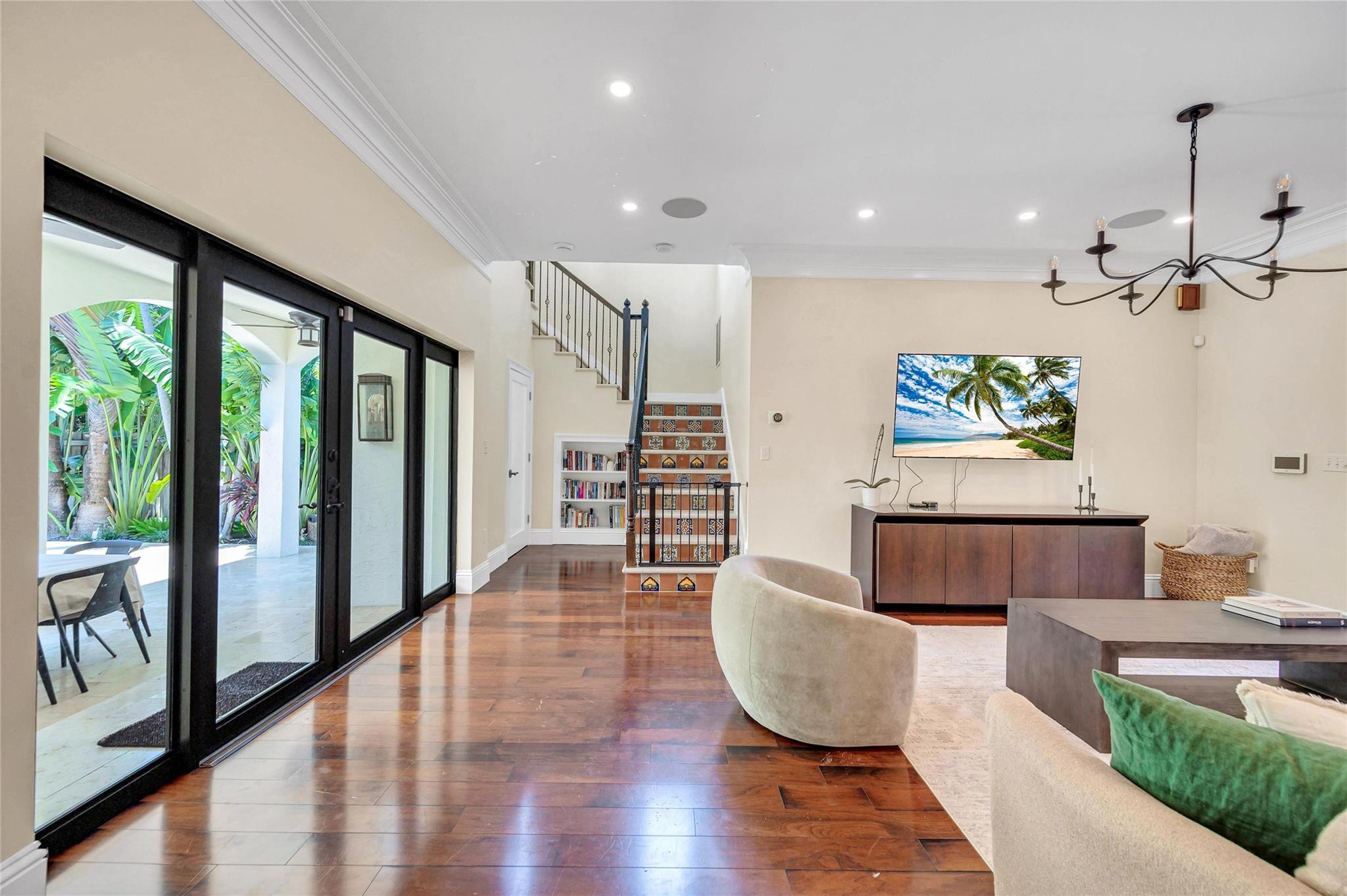 537 NE 13th Ave