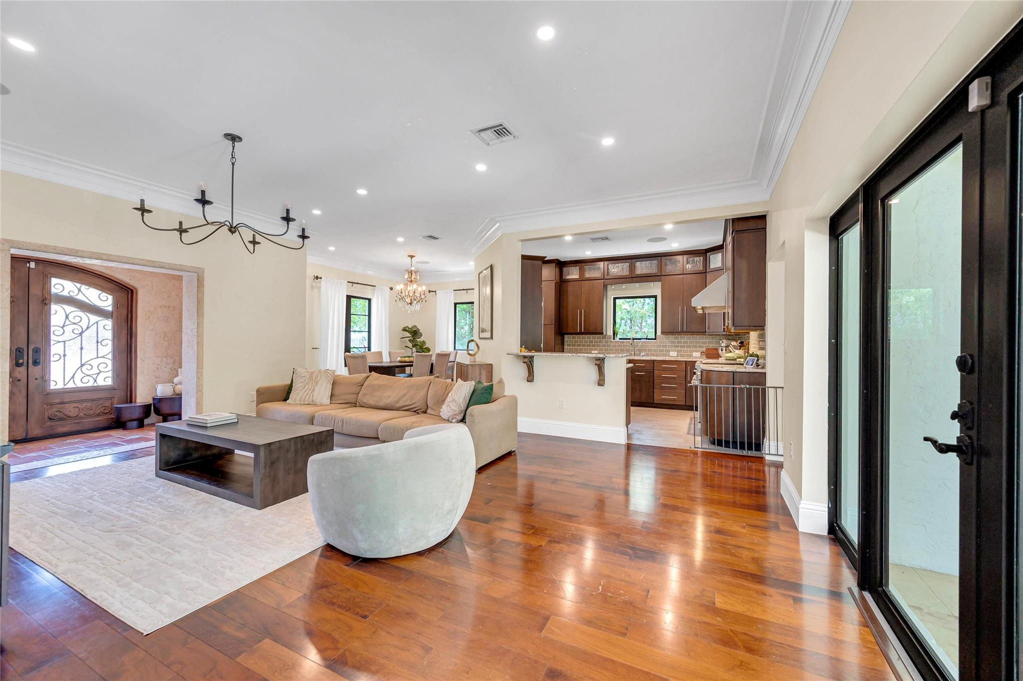 537 NE 13th Ave