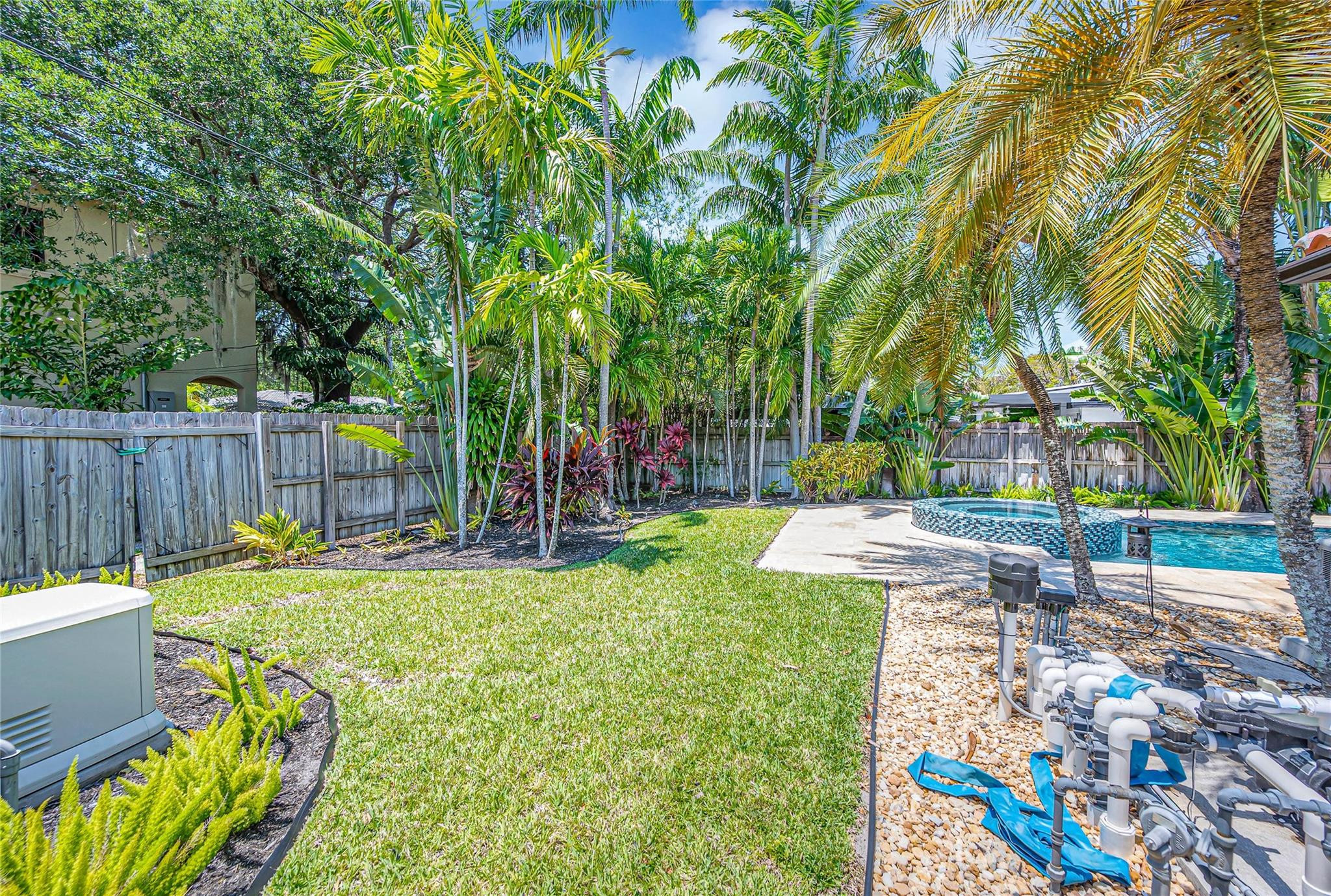 537 NE 13th Ave