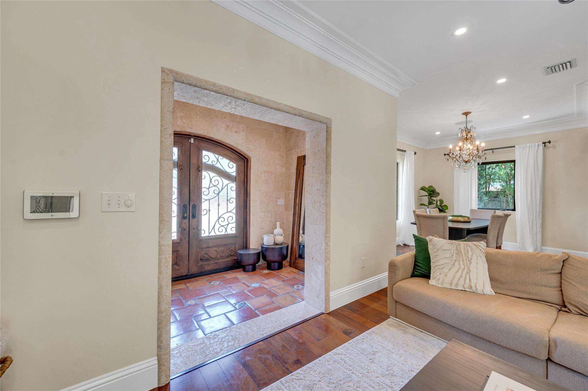 537 NE 13th Ave