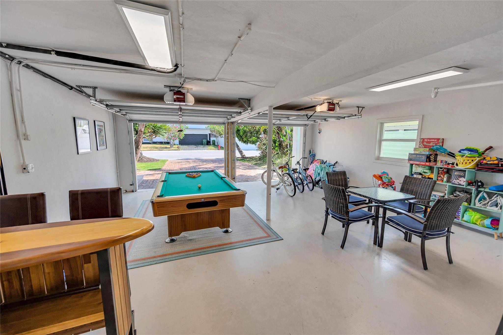 3317 NE 16th Ct