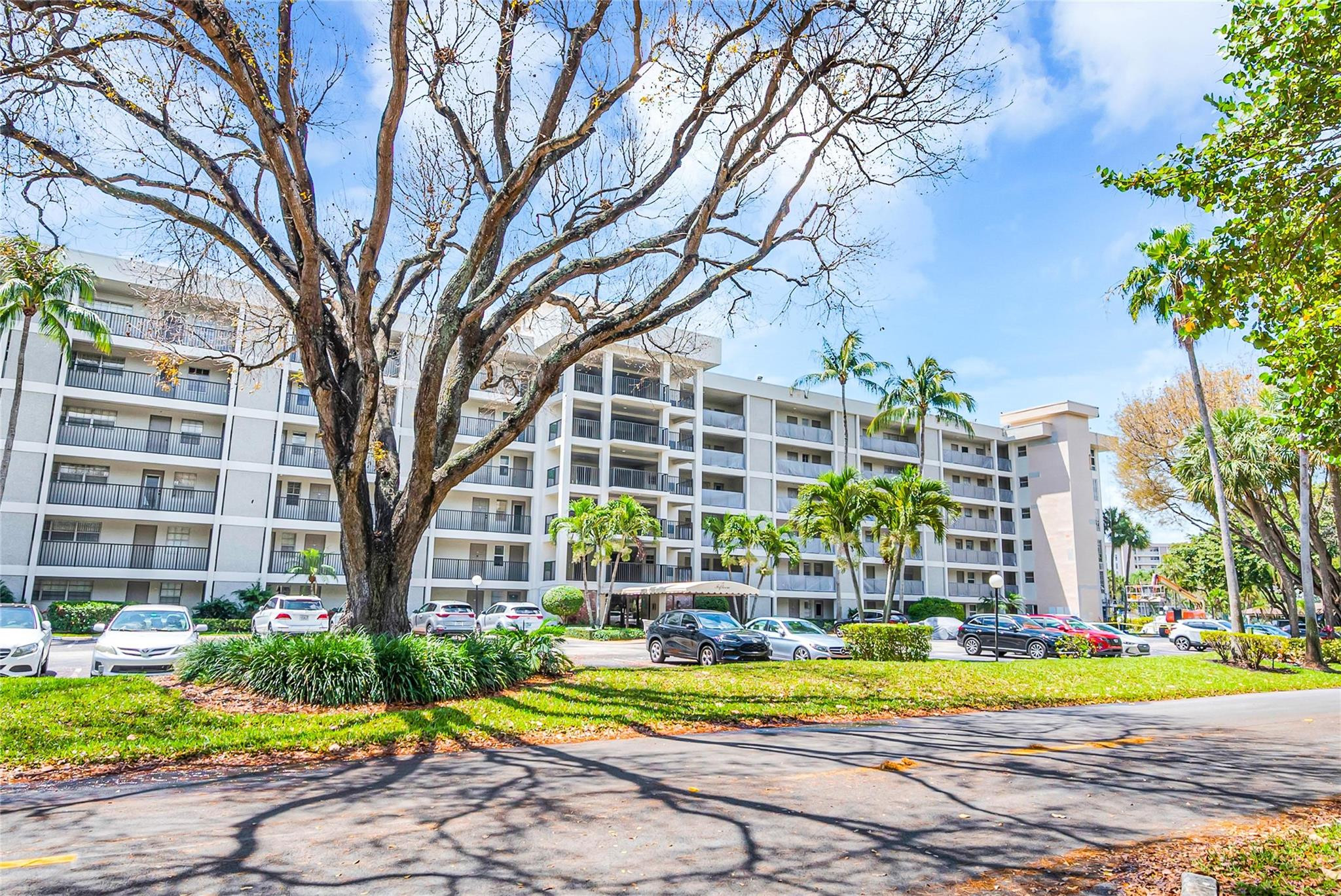 2600 S Course Dr 510