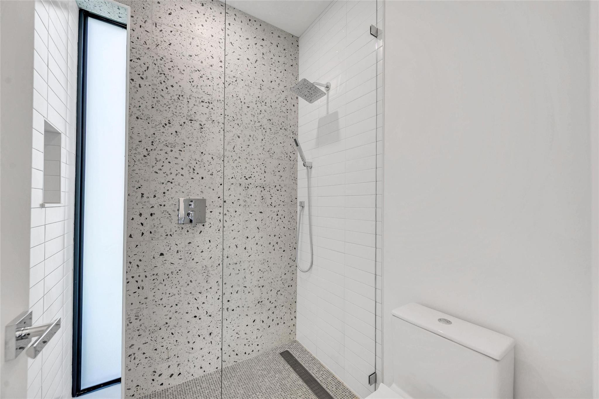 1409 NE 17th Way