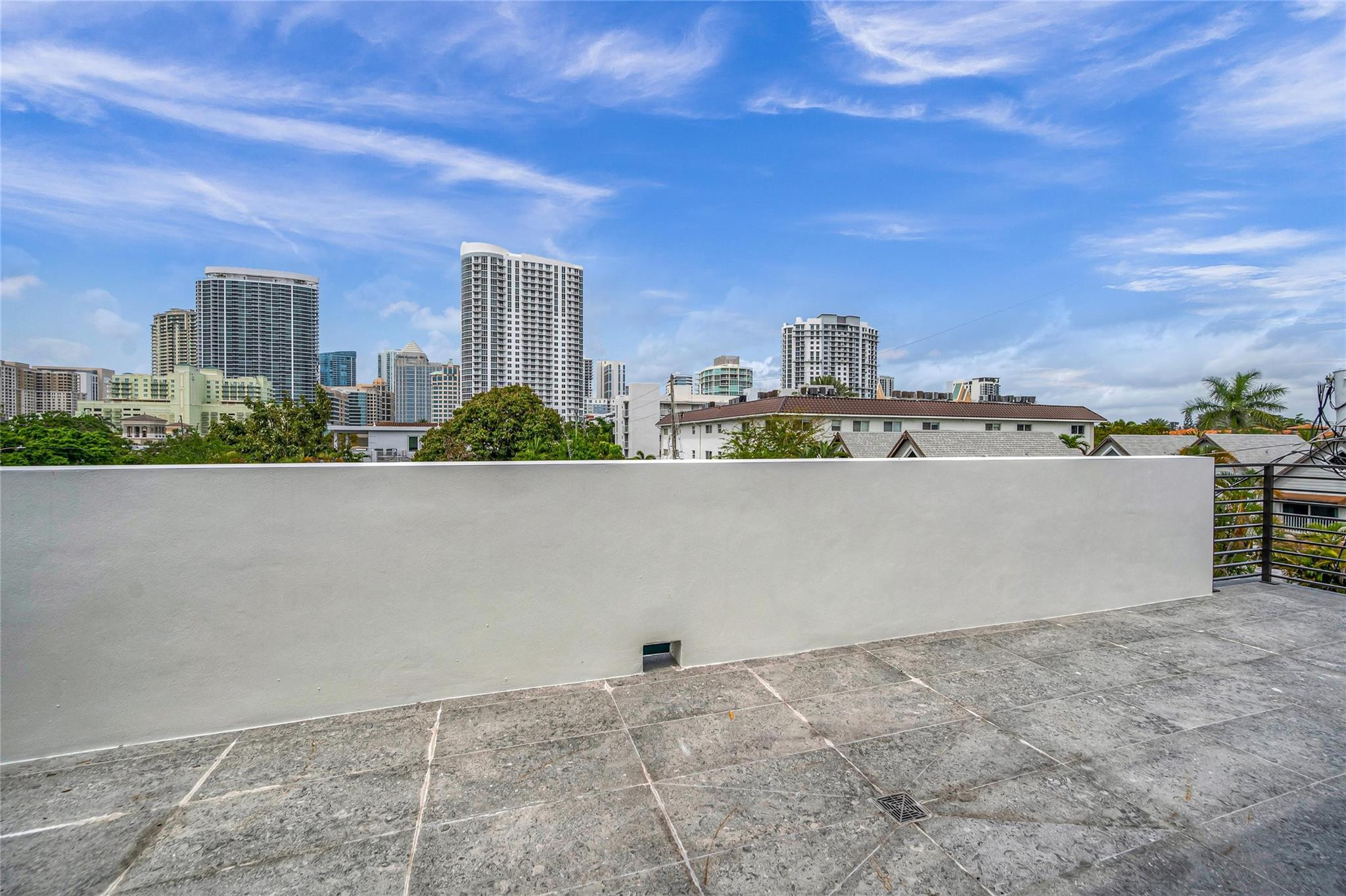 215 SE 10th Ter 215