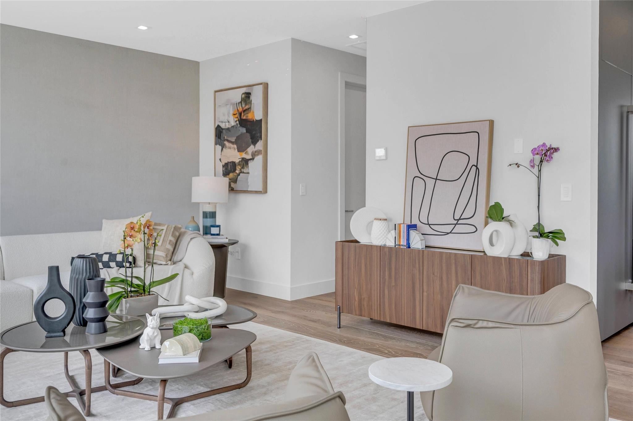 215 SE 10th Ter 215