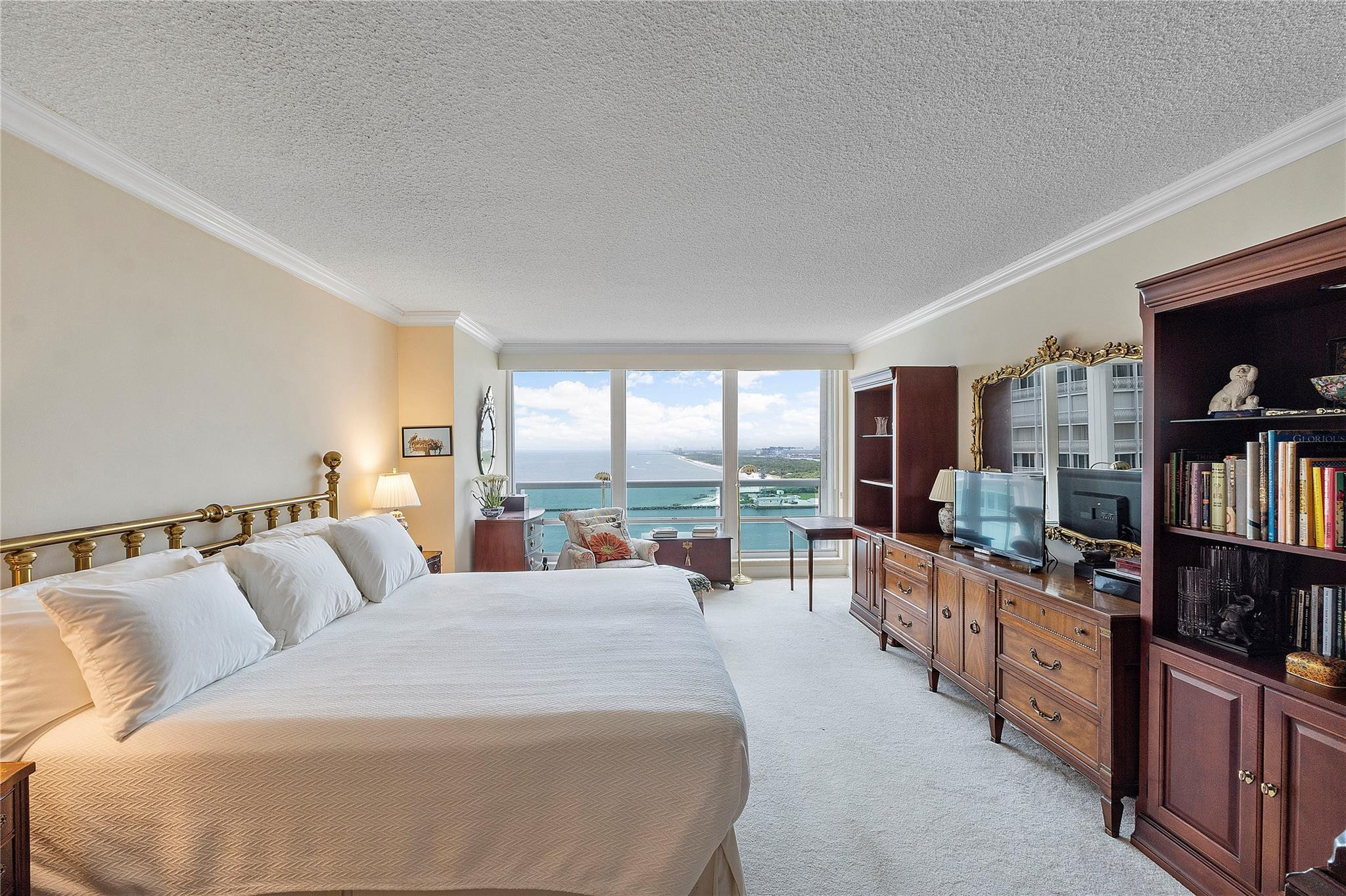 2100 S Ocean Ln 1608