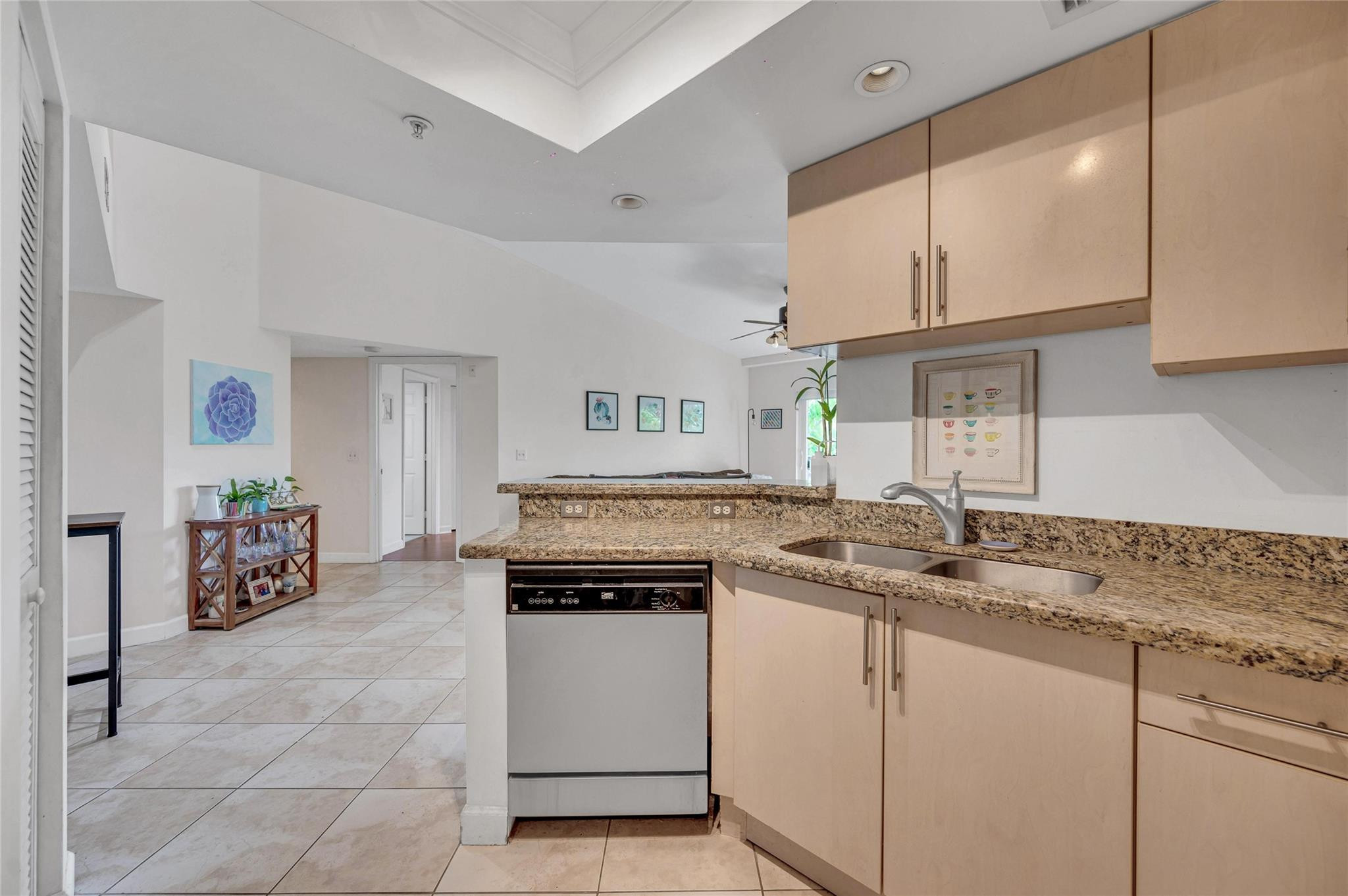 2009 SE 10th Ave 308