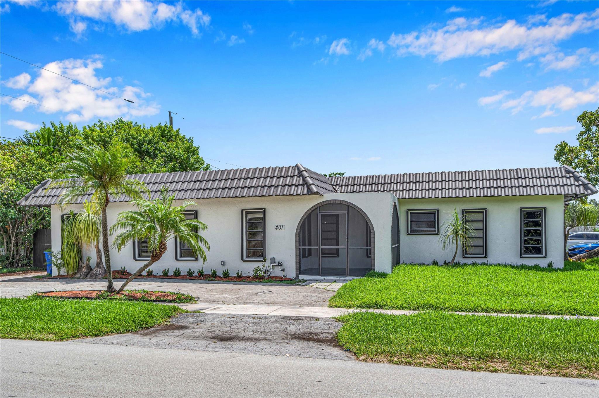 401 SE 14th St W