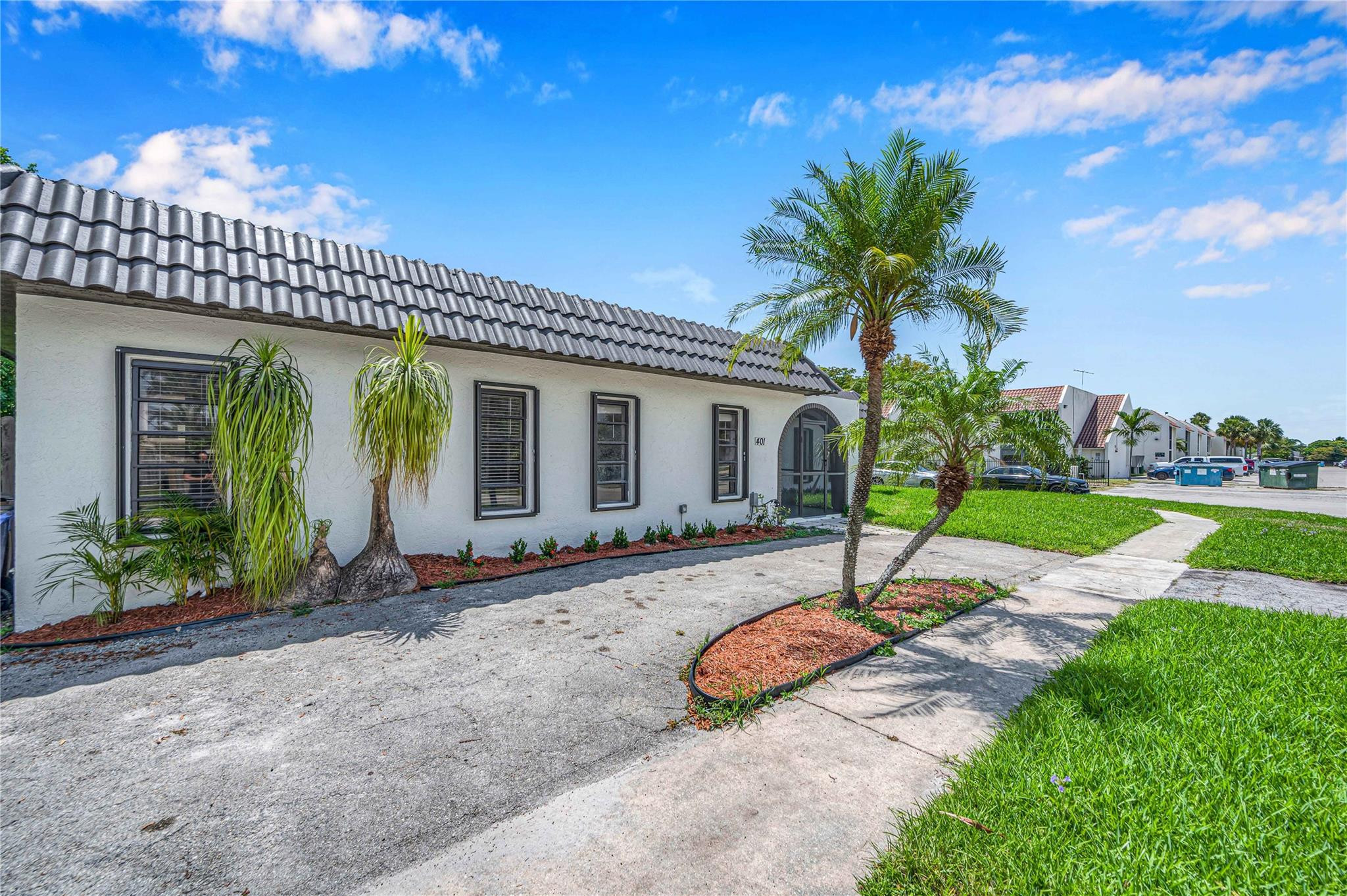 401 SE 14th St W