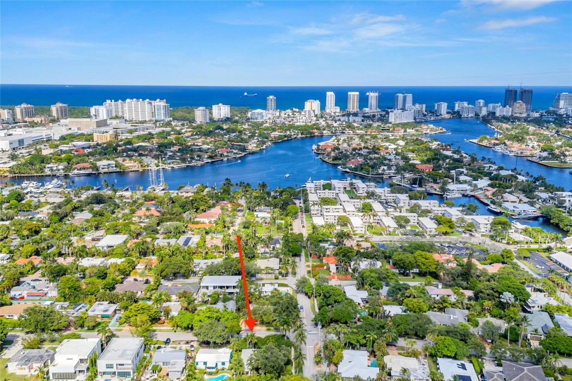 701 N Victoria Park Rd