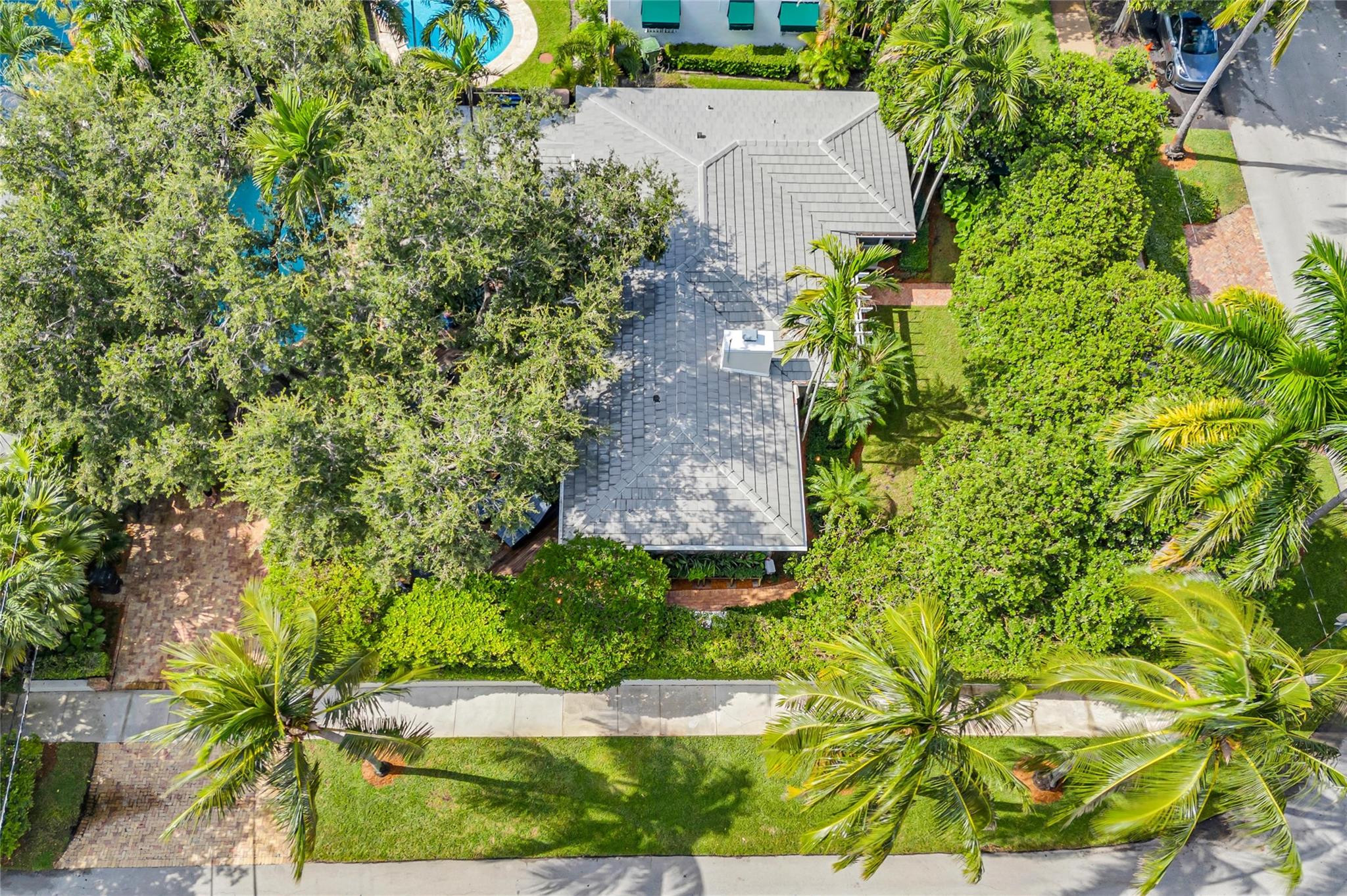 701 N Victoria Park Rd