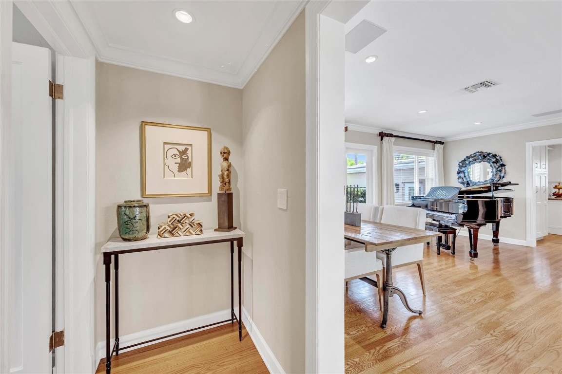 701 N Victoria Park Rd