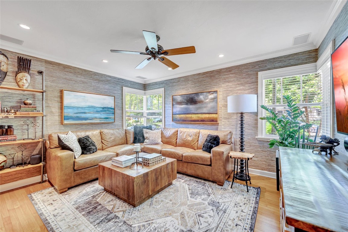 701 N Victoria Park Rd