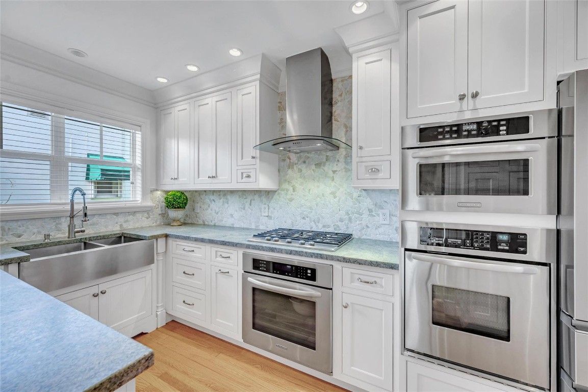 701 N Victoria Park Rd