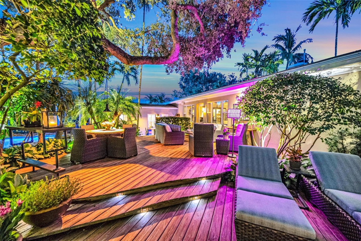 701 N Victoria Park Rd