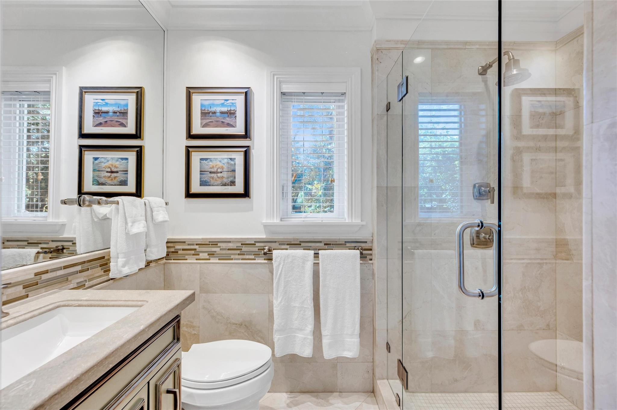 701 N Victoria Park Rd