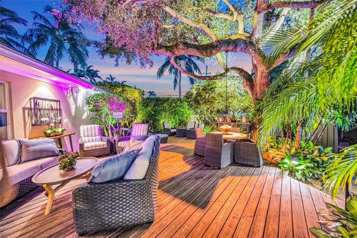 701 N Victoria Park Rd