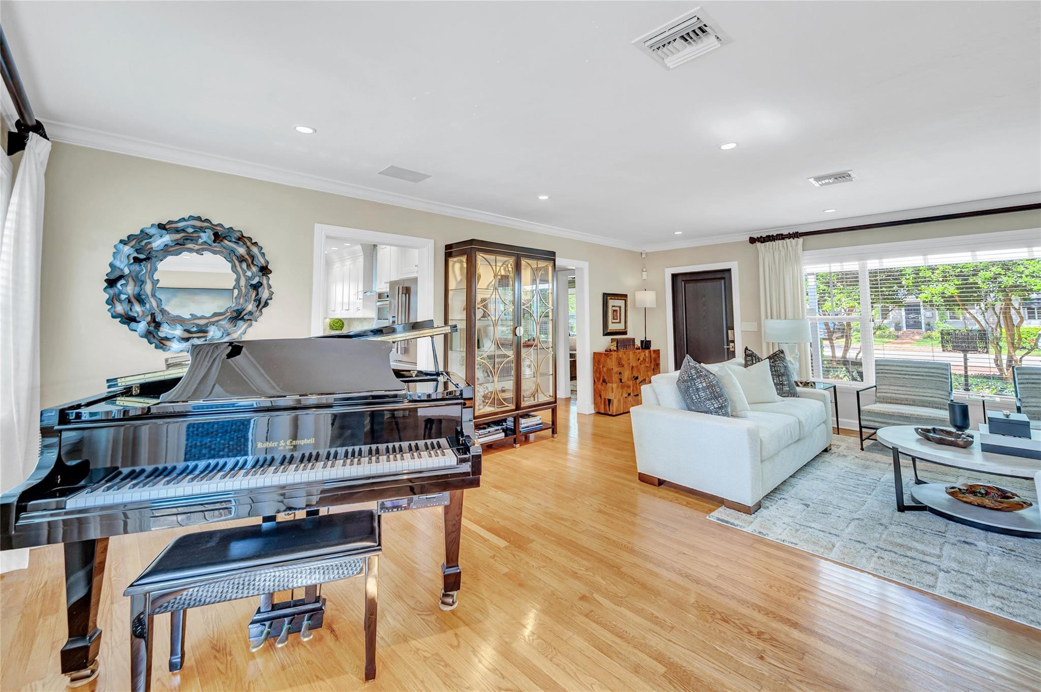 701 N Victoria Park Rd