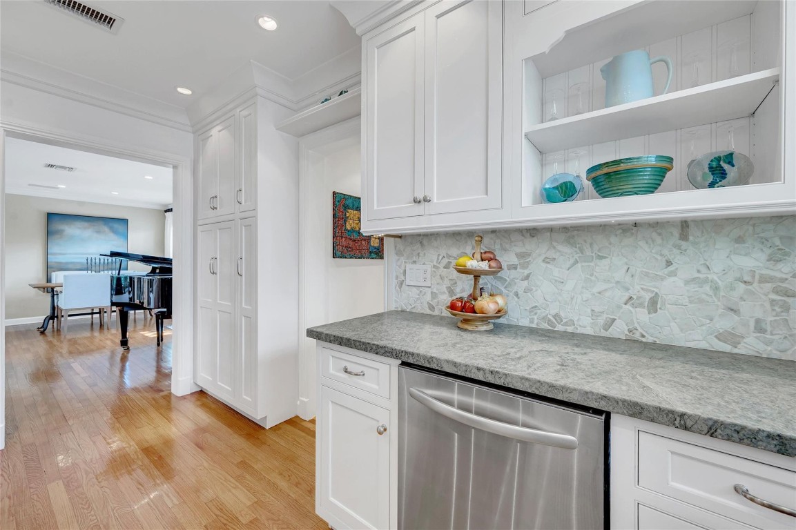 701 N Victoria Park Rd