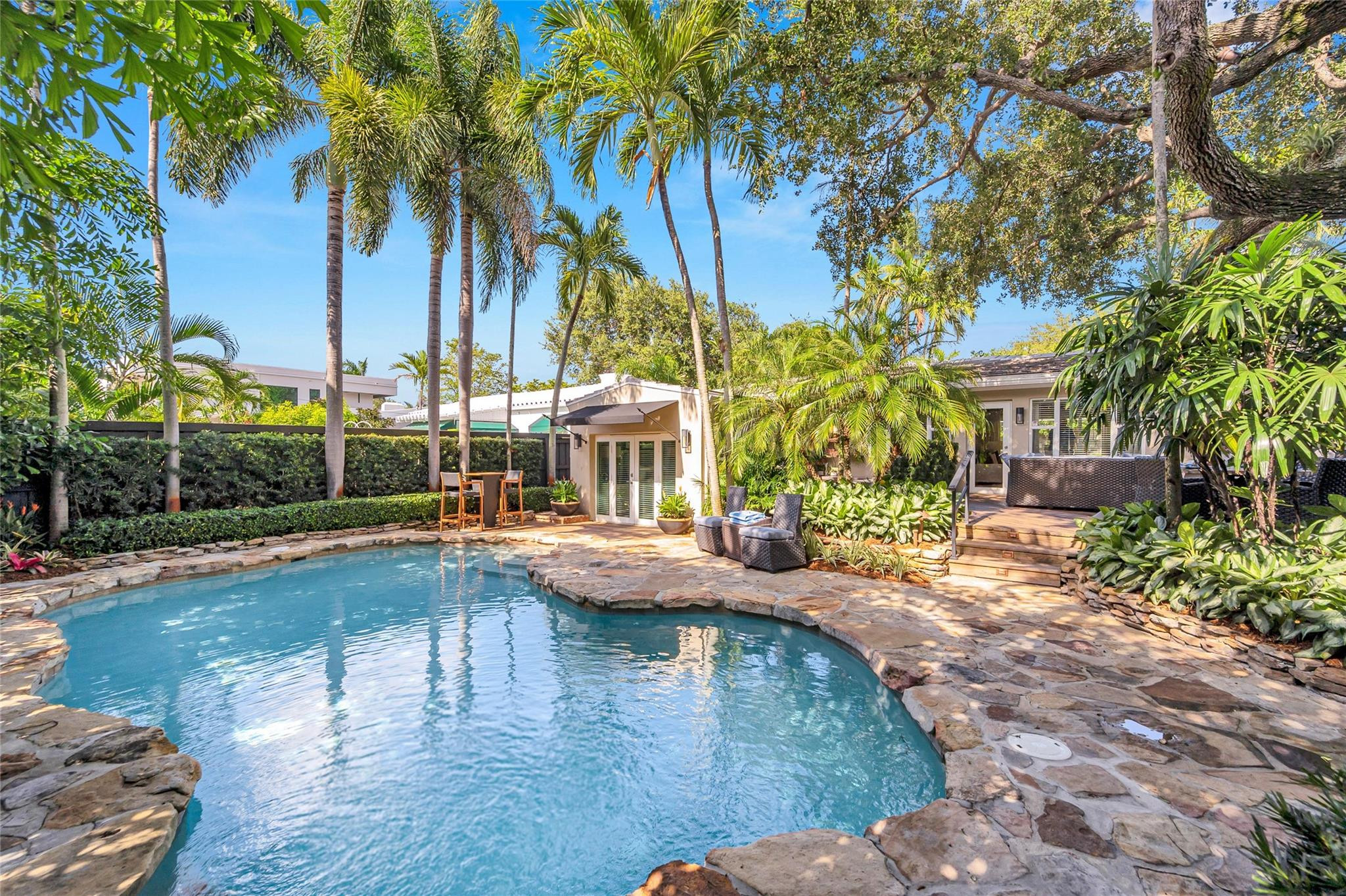 701 N Victoria Park Rd