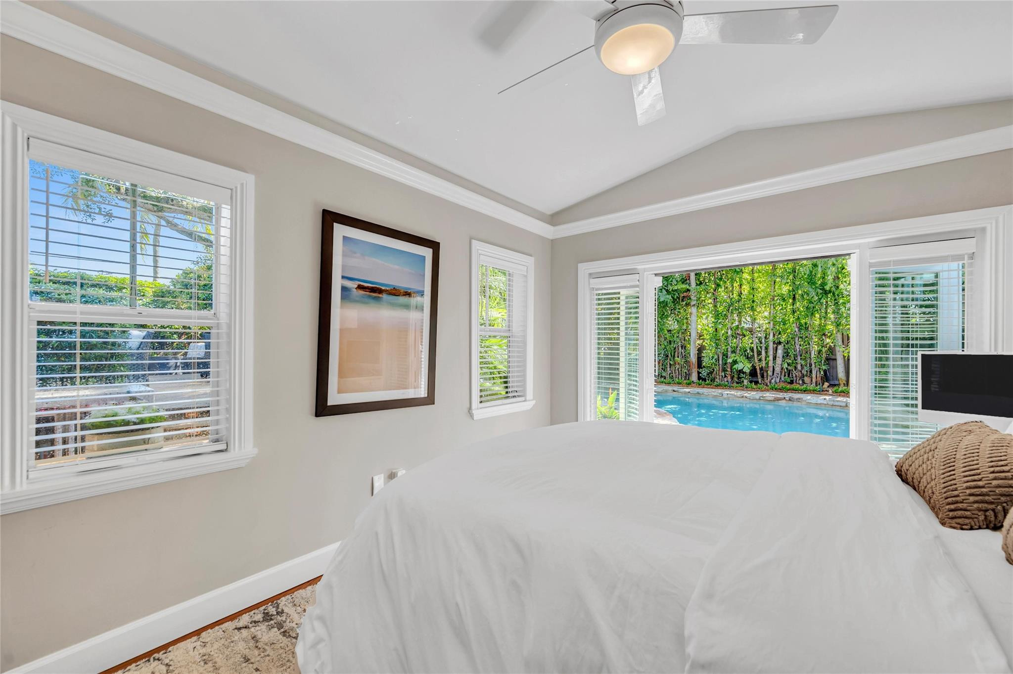 701 N Victoria Park Rd