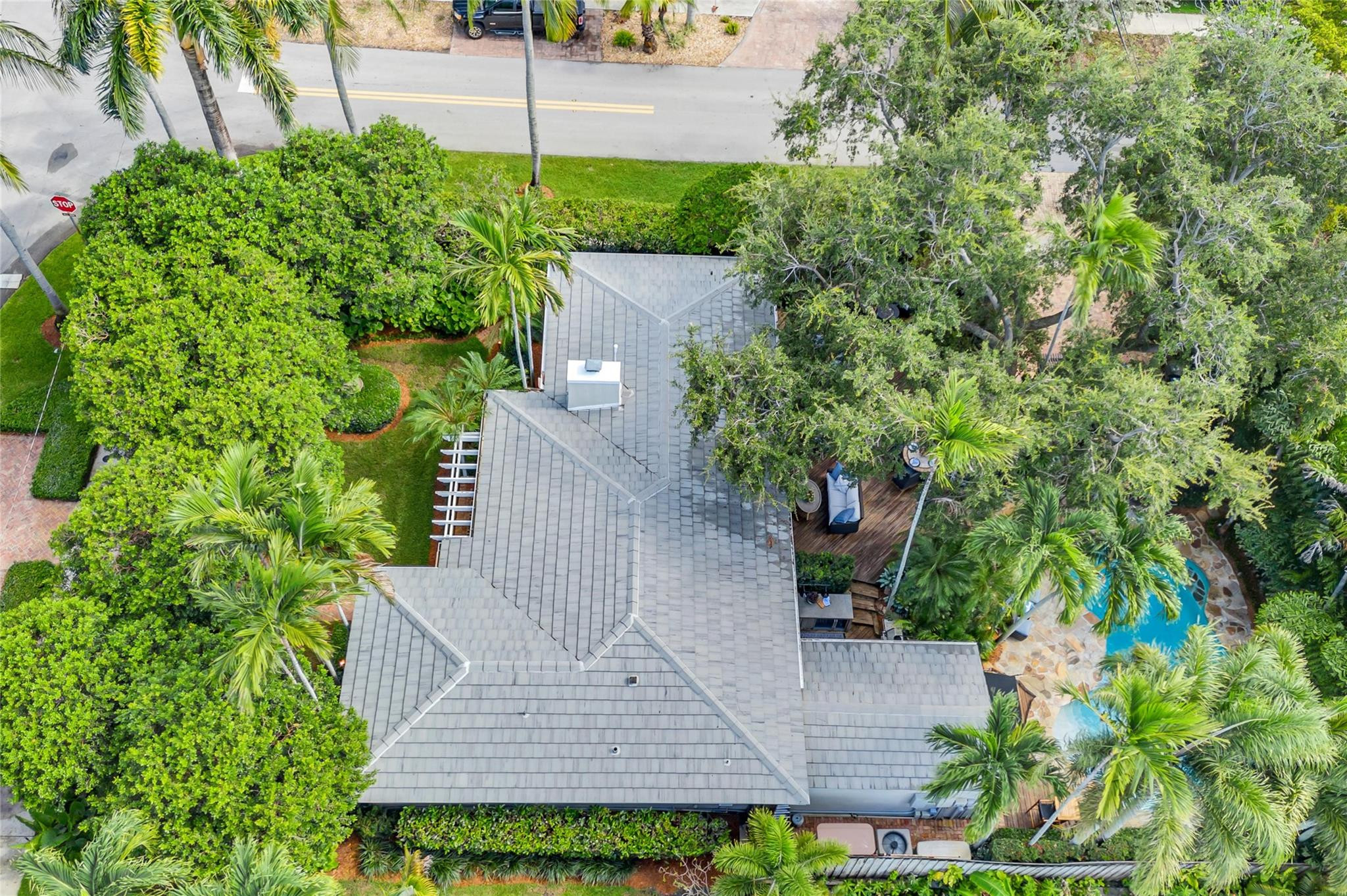 701 N Victoria Park Rd