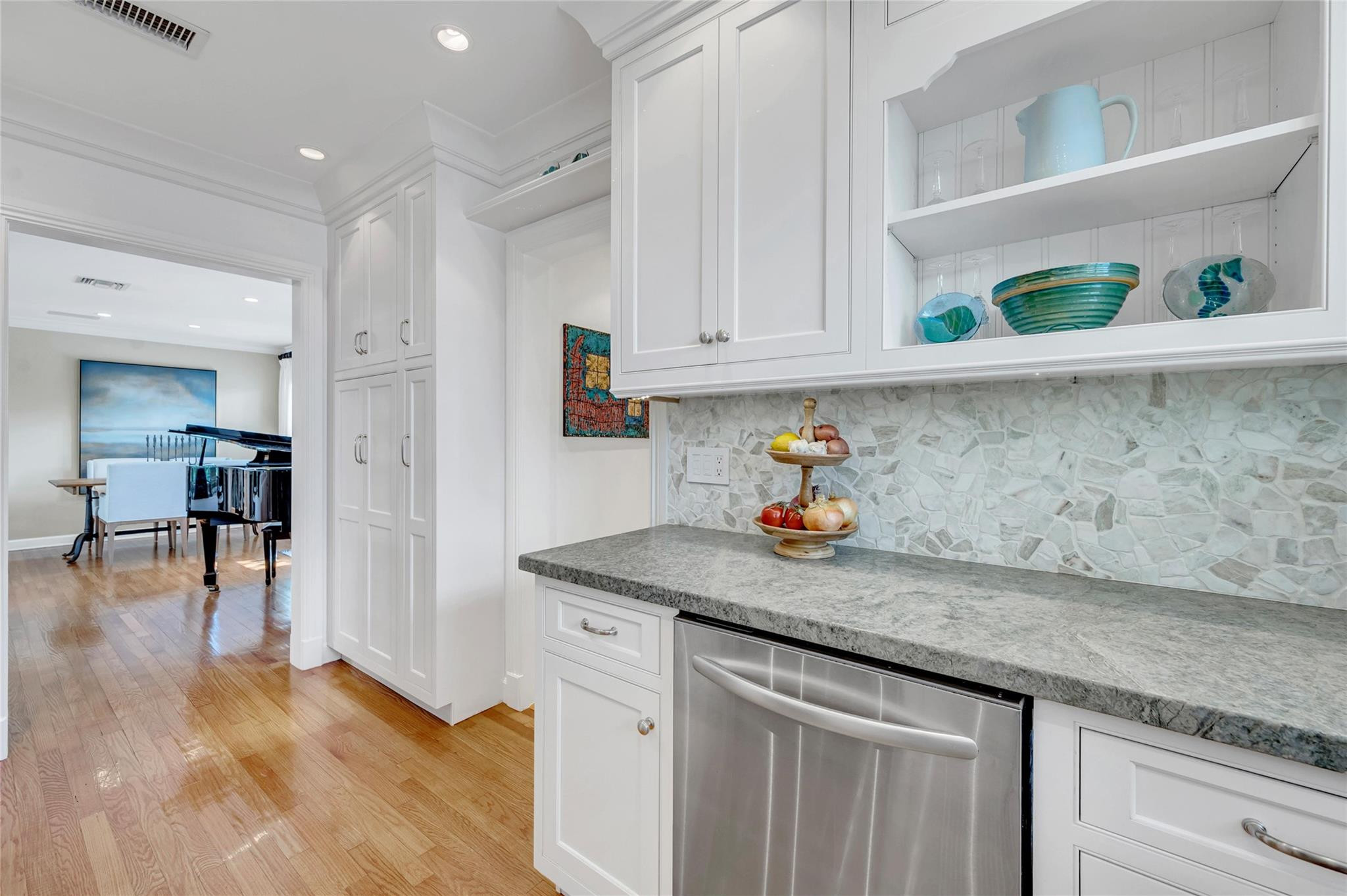 701 N Victoria Park Rd