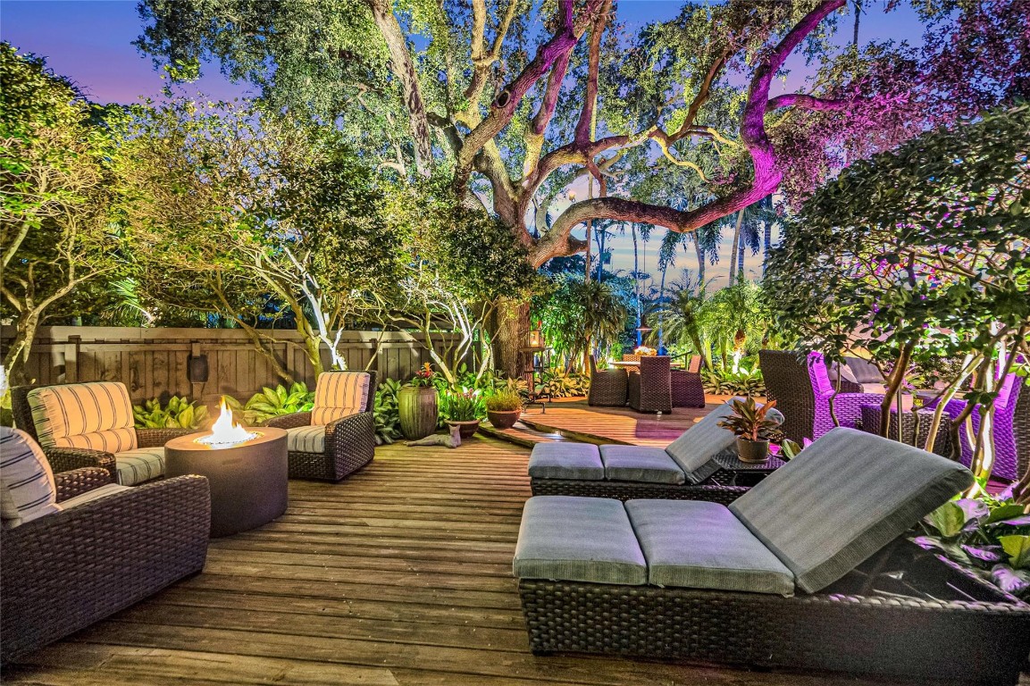 701 N Victoria Park Rd