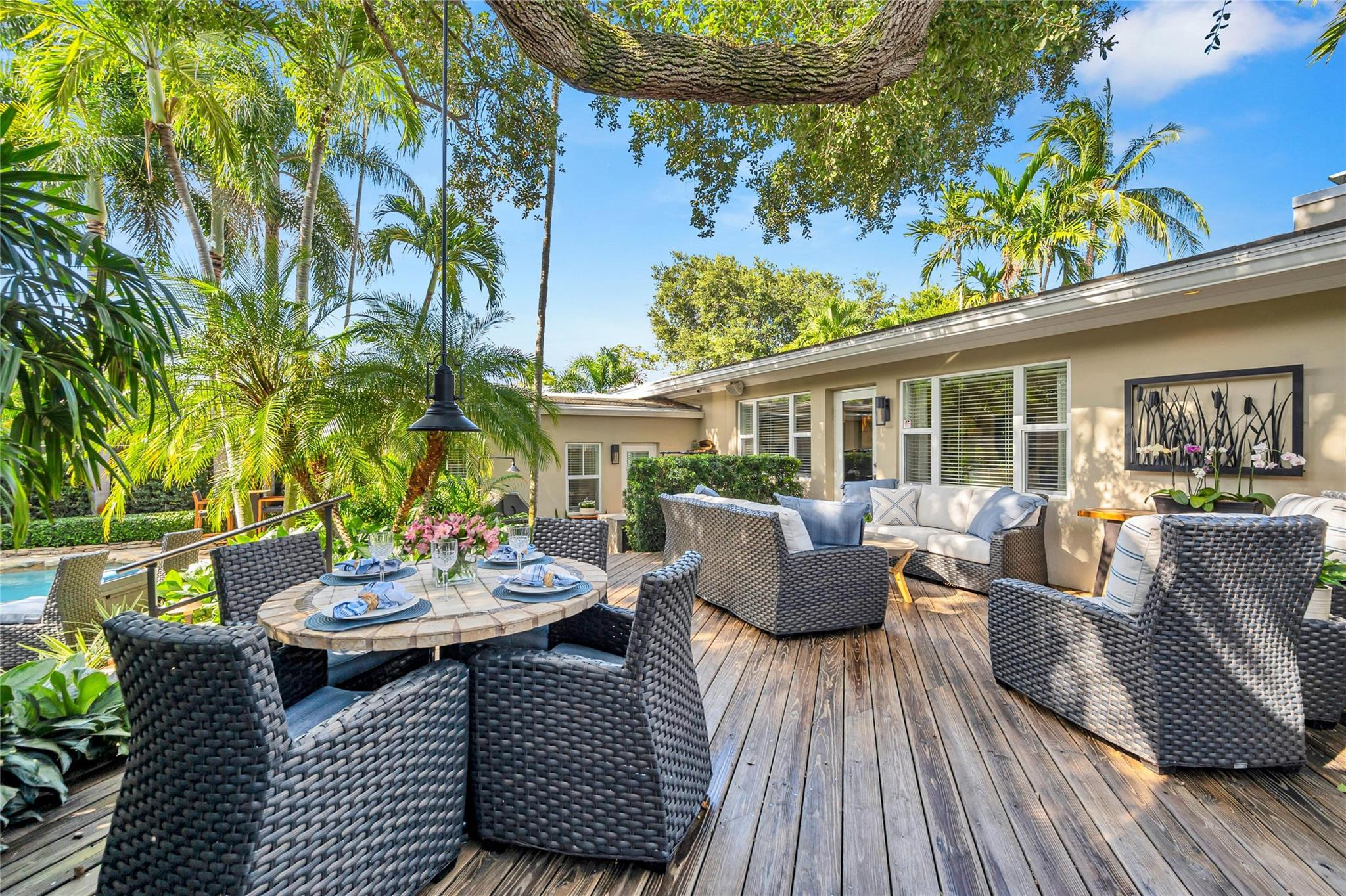 701 N Victoria Park Rd