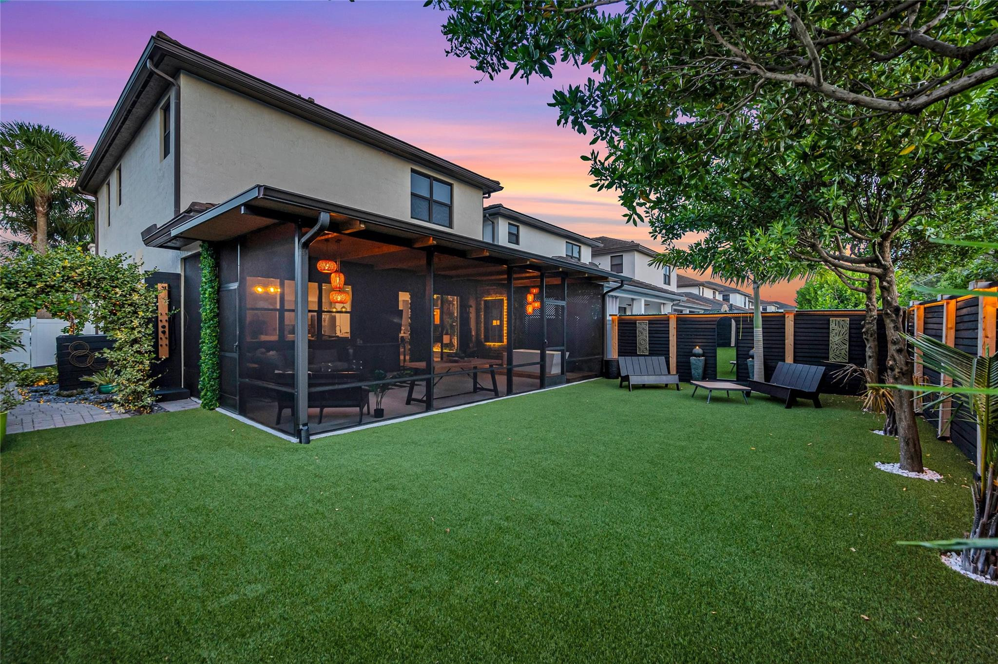 4931 Whispering Way