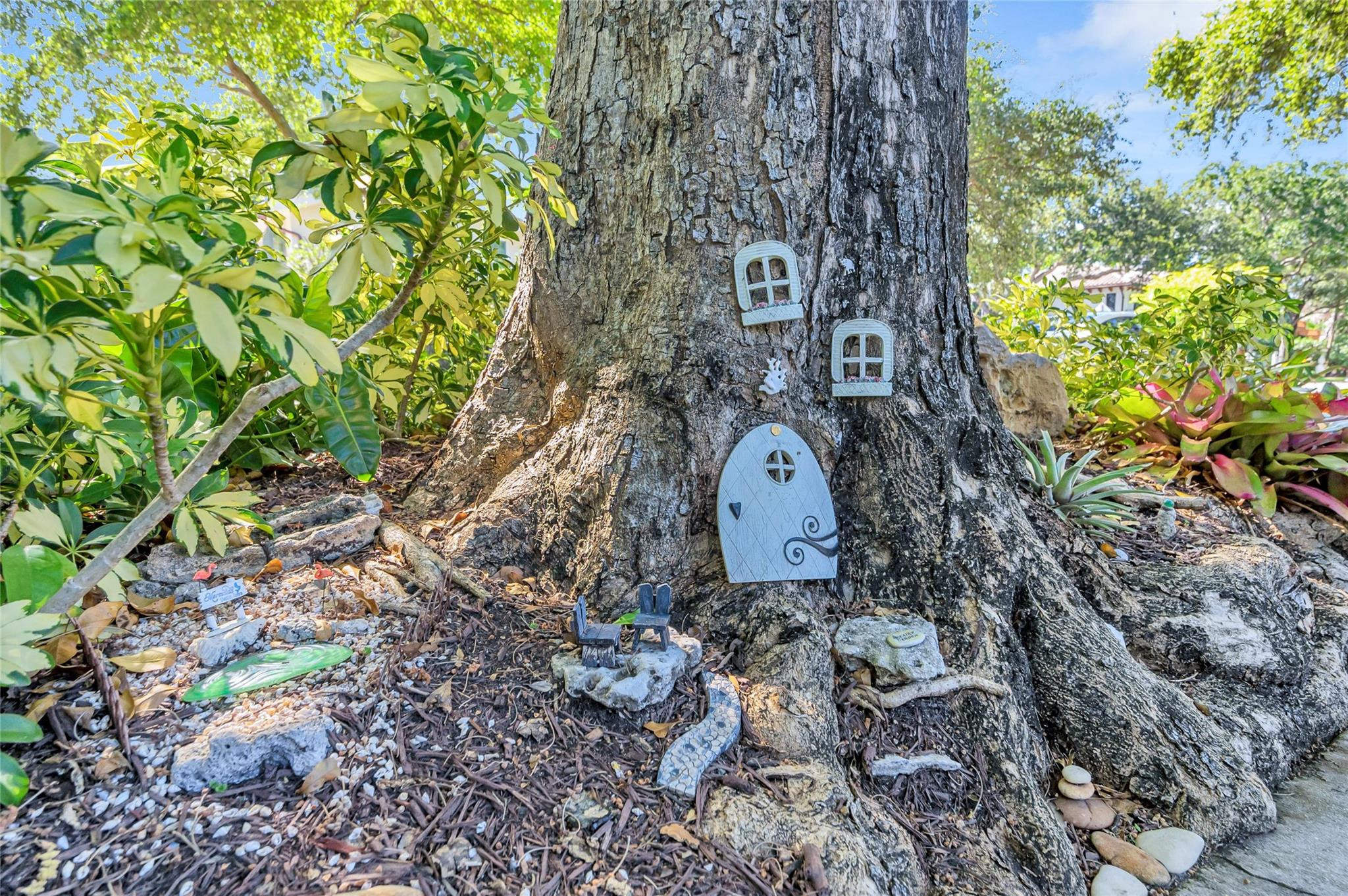 440 N Victoria Park Rd