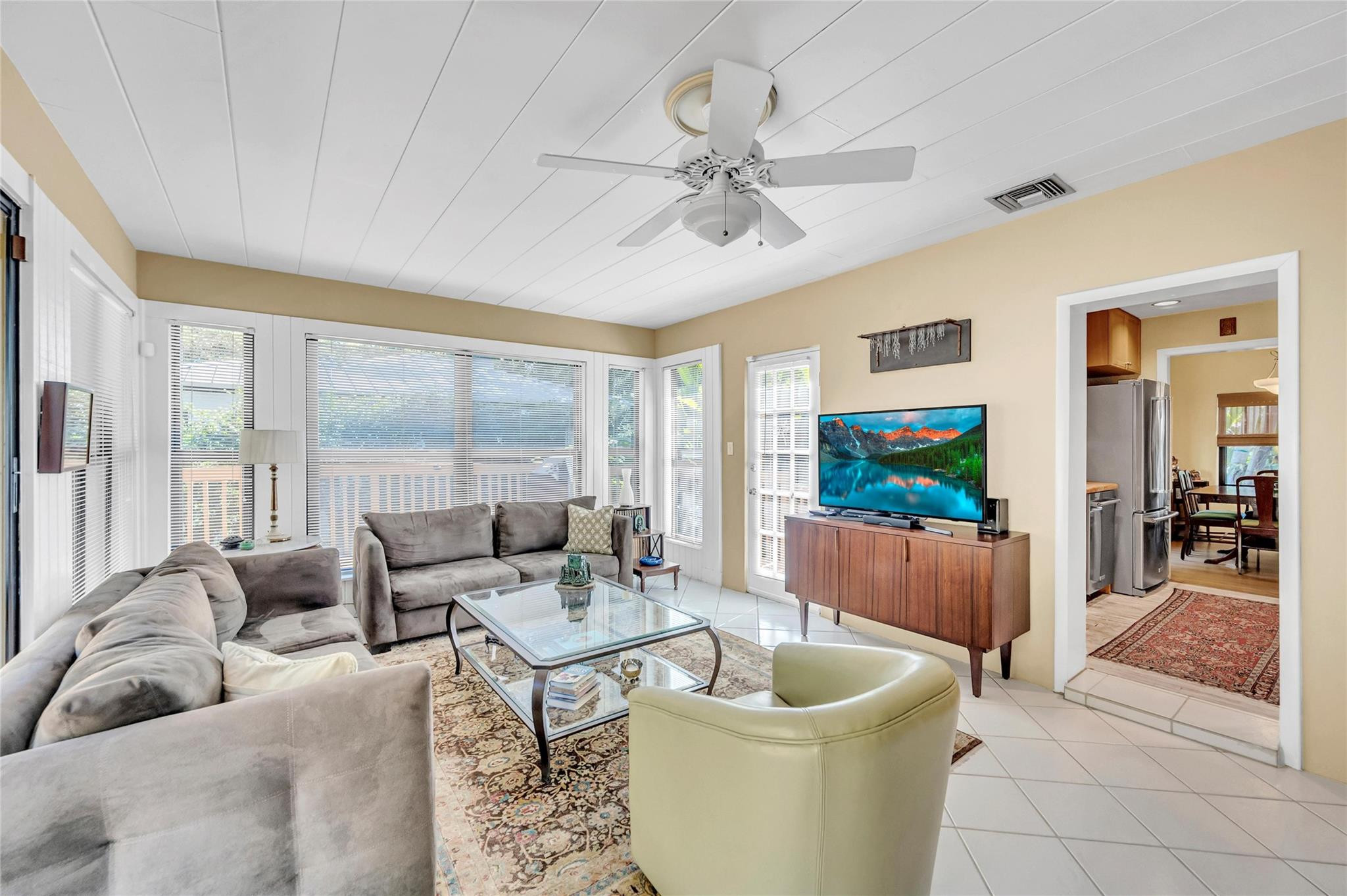 440 N Victoria Park Rd