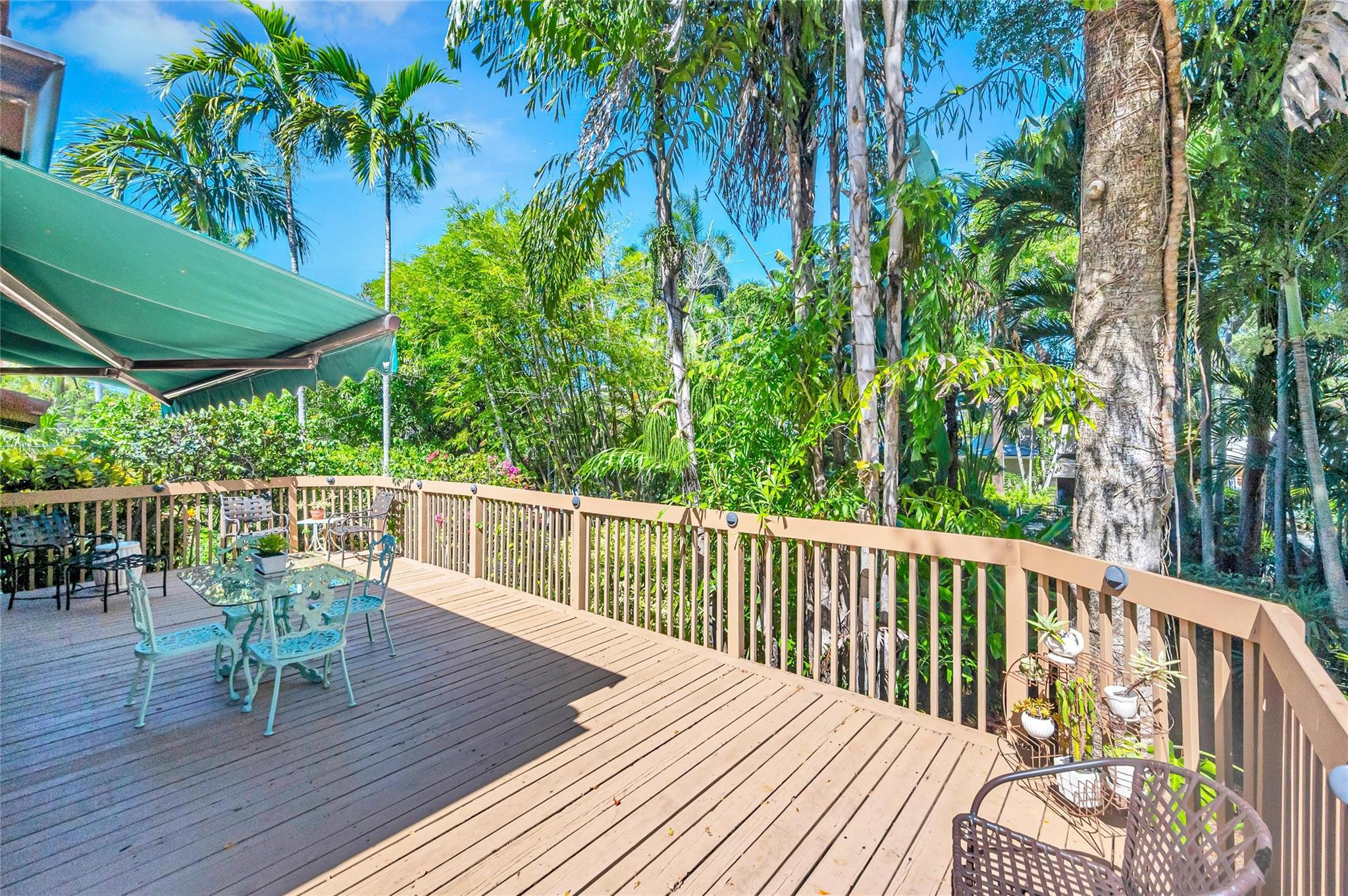 440 N Victoria Park Rd