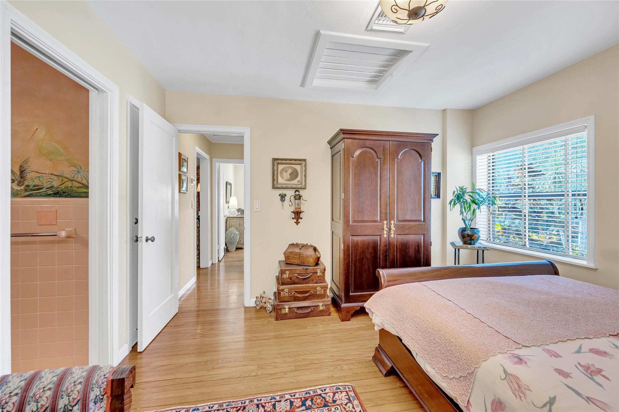 440 N Victoria Park Rd