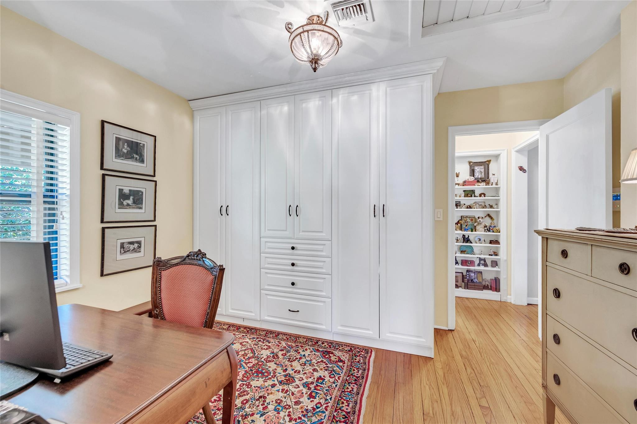 440 N Victoria Park Rd