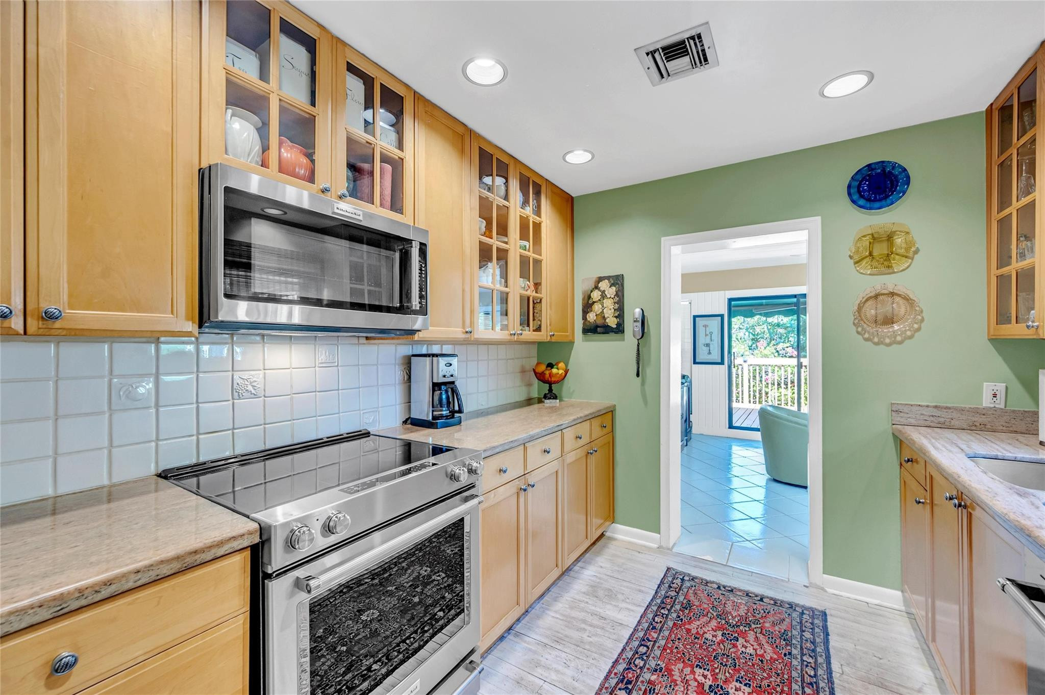 440 N Victoria Park Rd