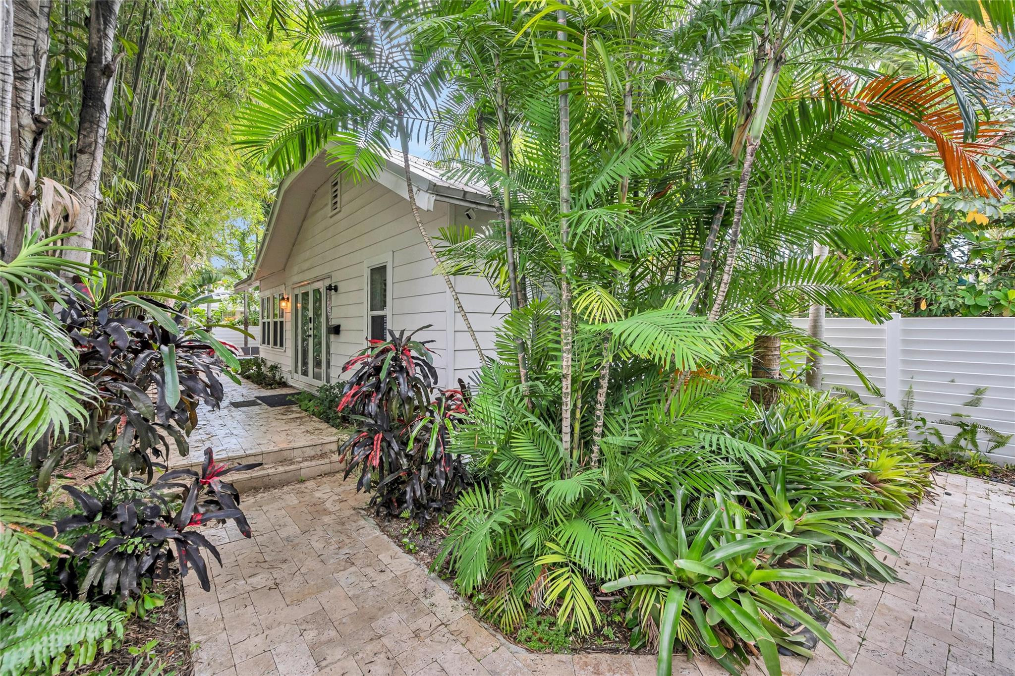 731 NE 17th Ave