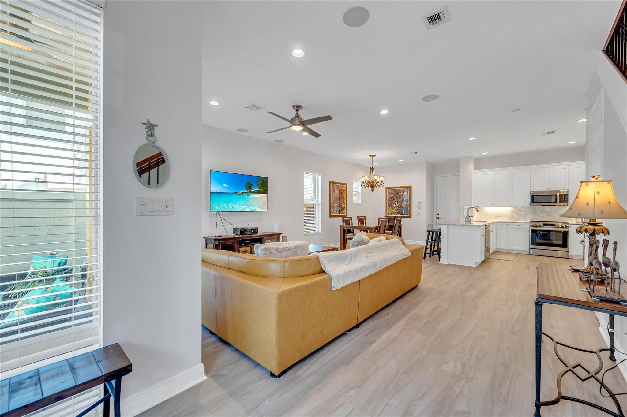 2822 NE 32nd St none