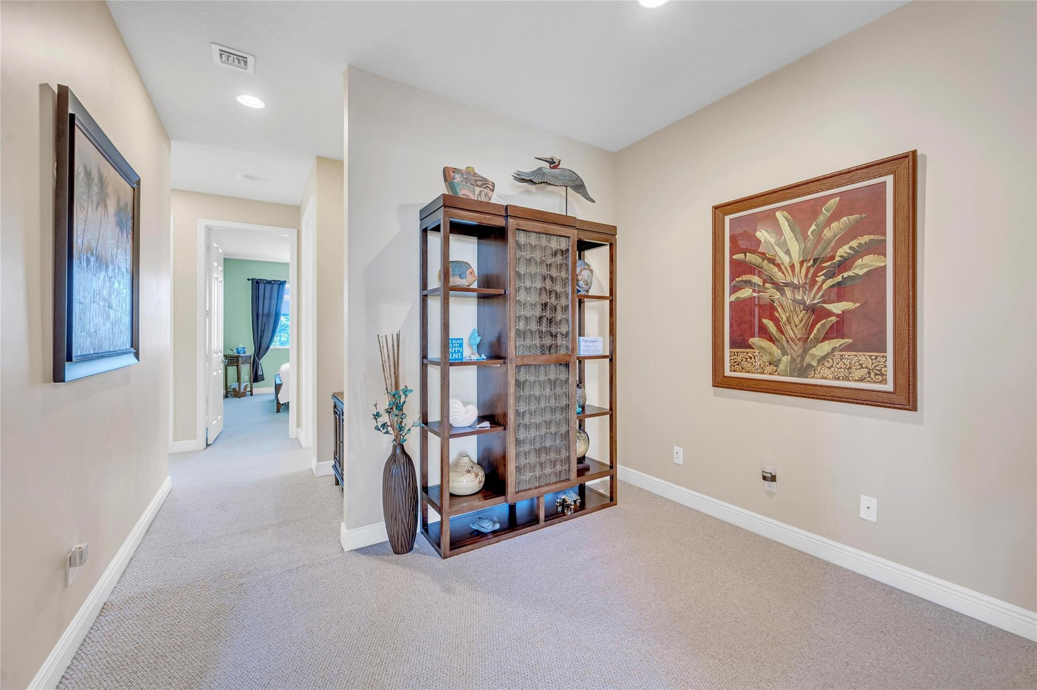 2822 NE 32nd St none