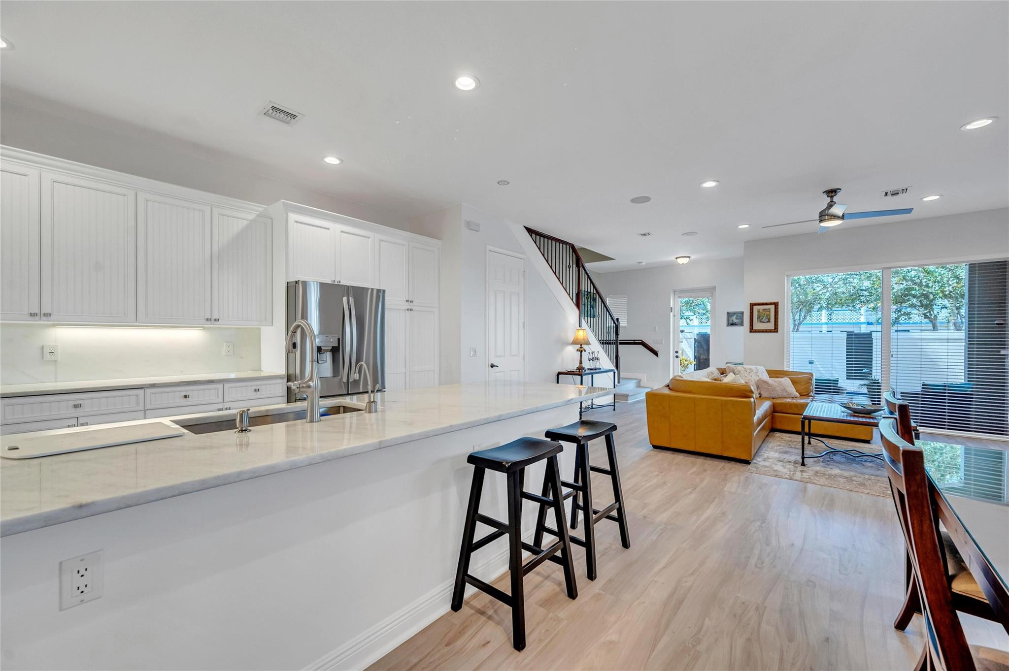 2822 NE 32nd St none