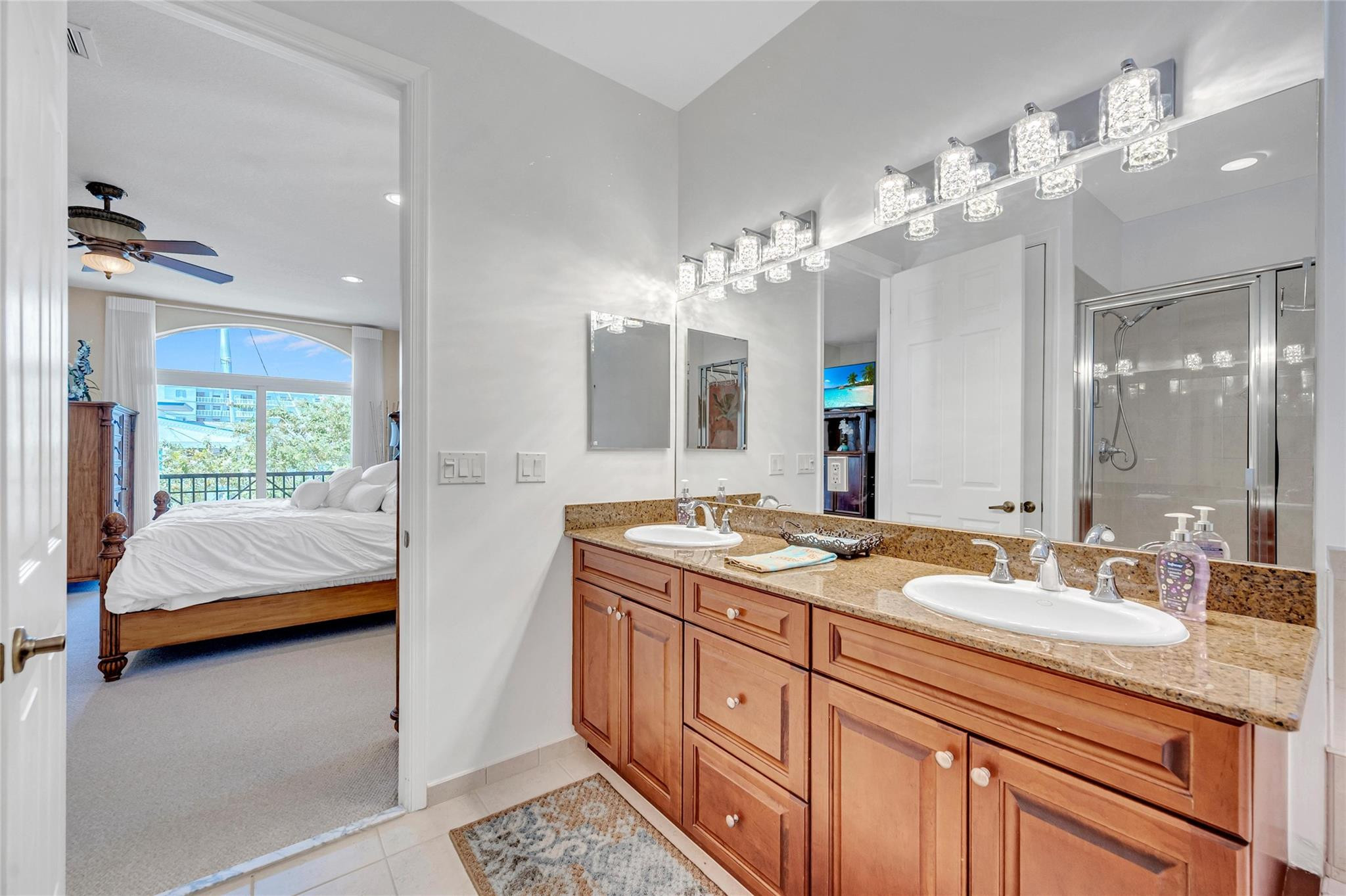 2822 NE 32nd St none